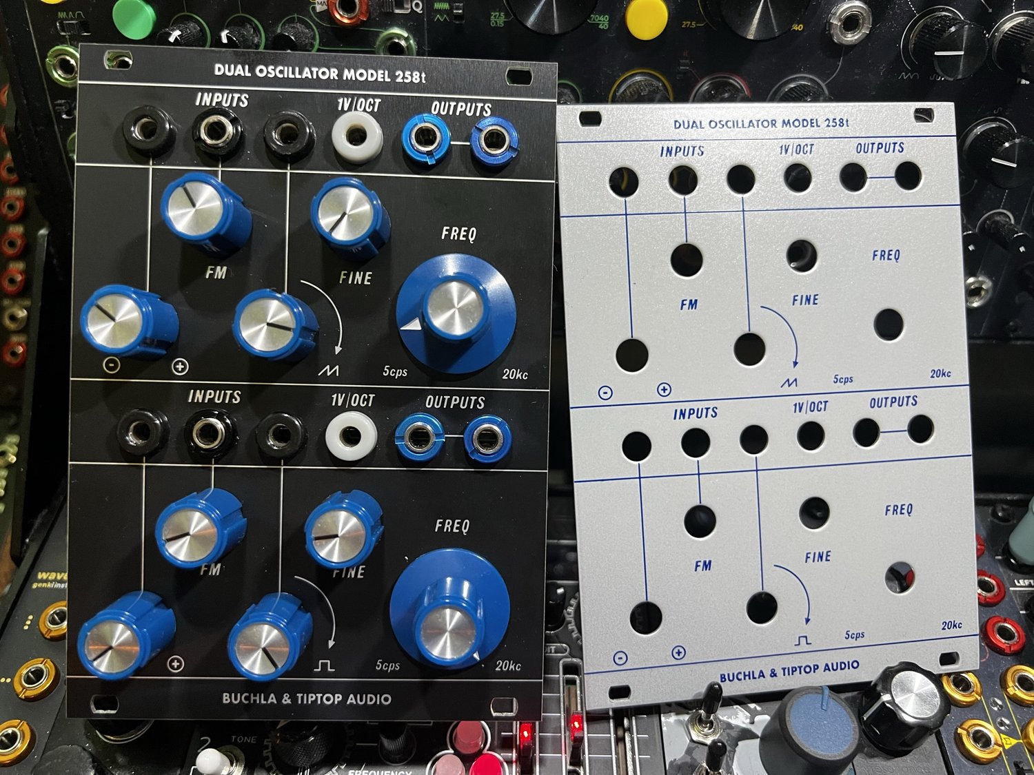 Dual Oscillator Model 258t Black Panel — Transduction Signal