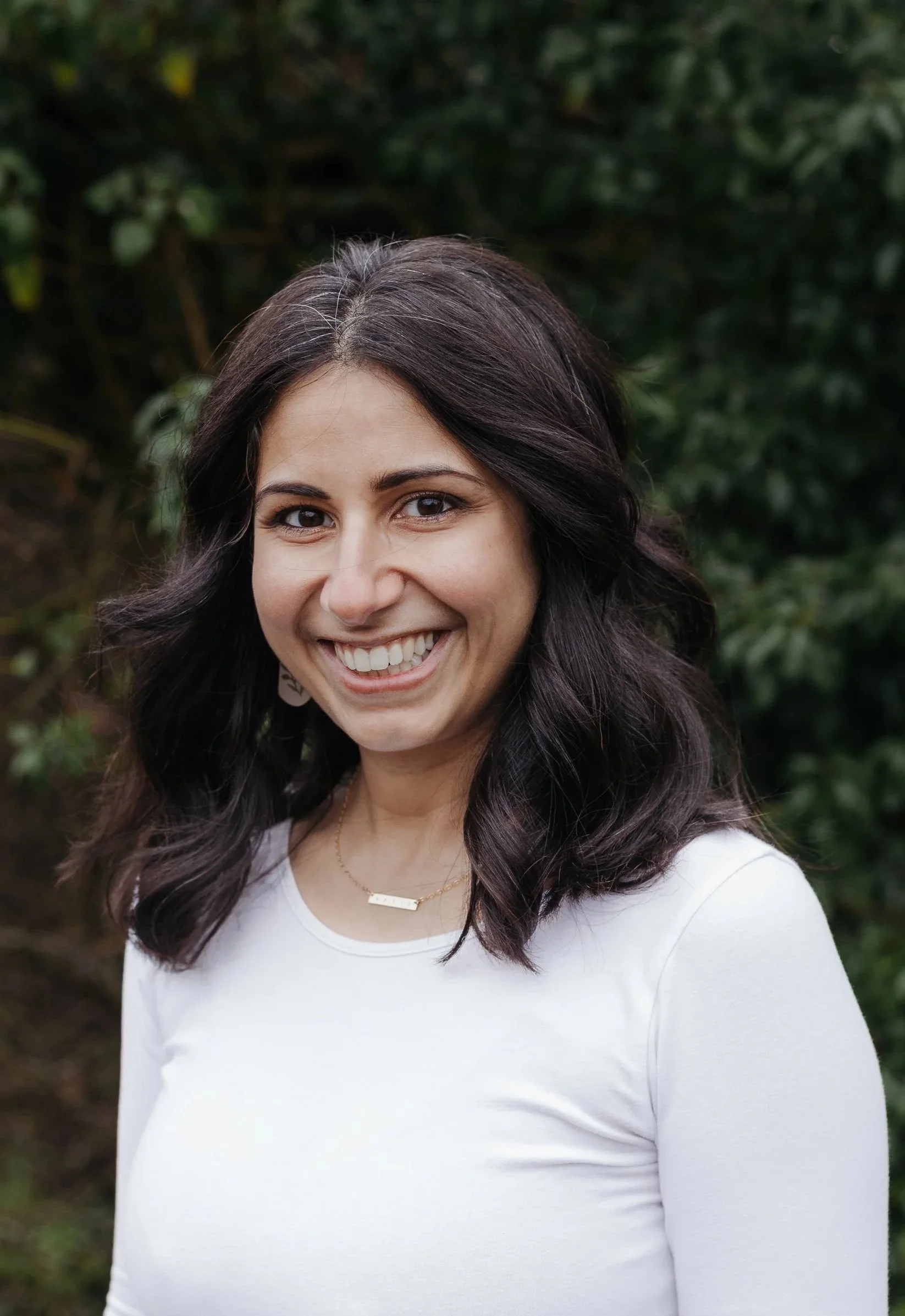 Outdoor headshot of a woman, parker-wilsonphotography