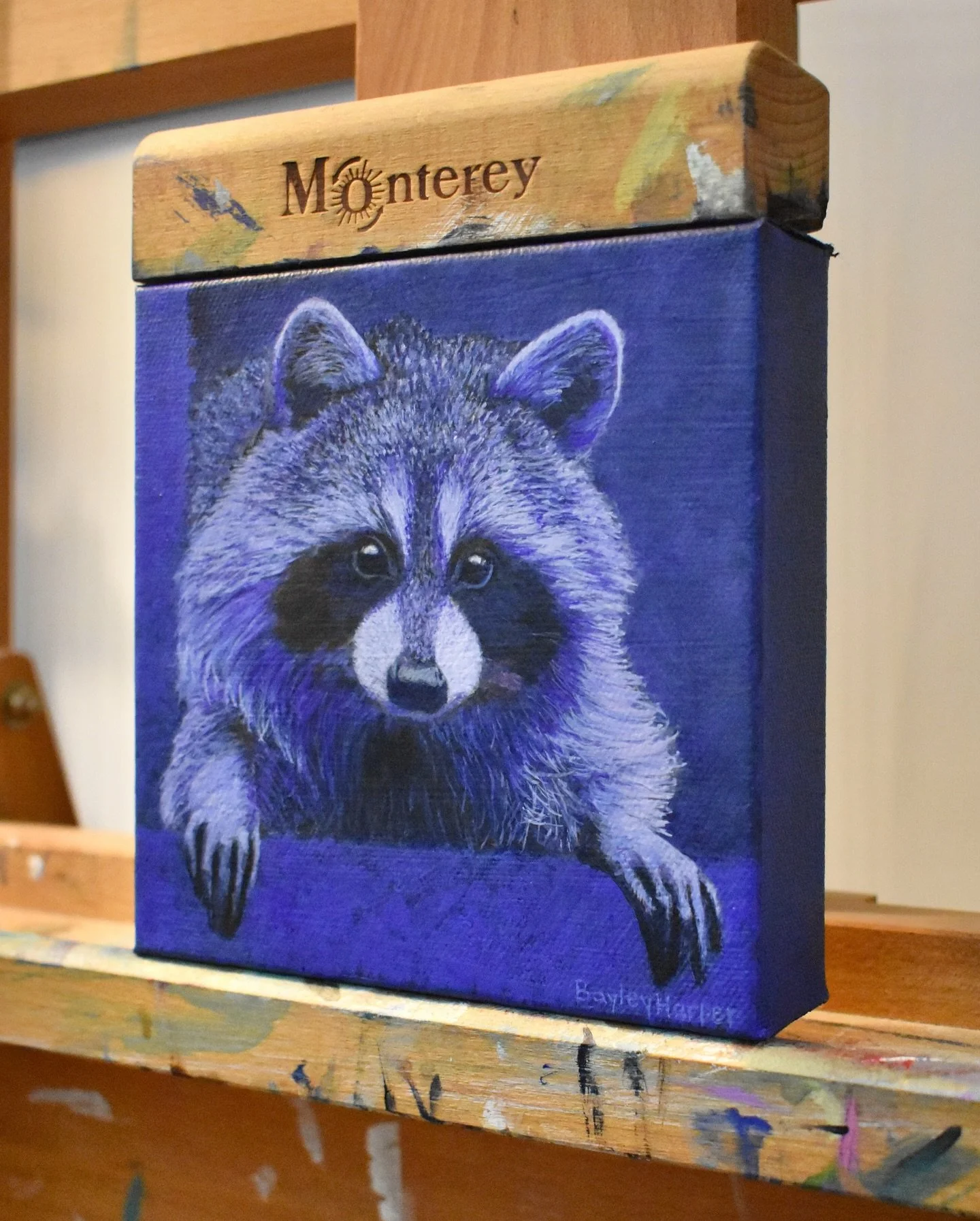 I almost forgot to share this mini I completed last month. I had several raccoon sightings and decided I needed to paint one 😌

&lsquo;Mr. Grubby Hands&rsquo;
Available 
&bull;
&bull;
&bull;
#raccoon #wildlifepainting #raccoonpainting #raccoonart #n