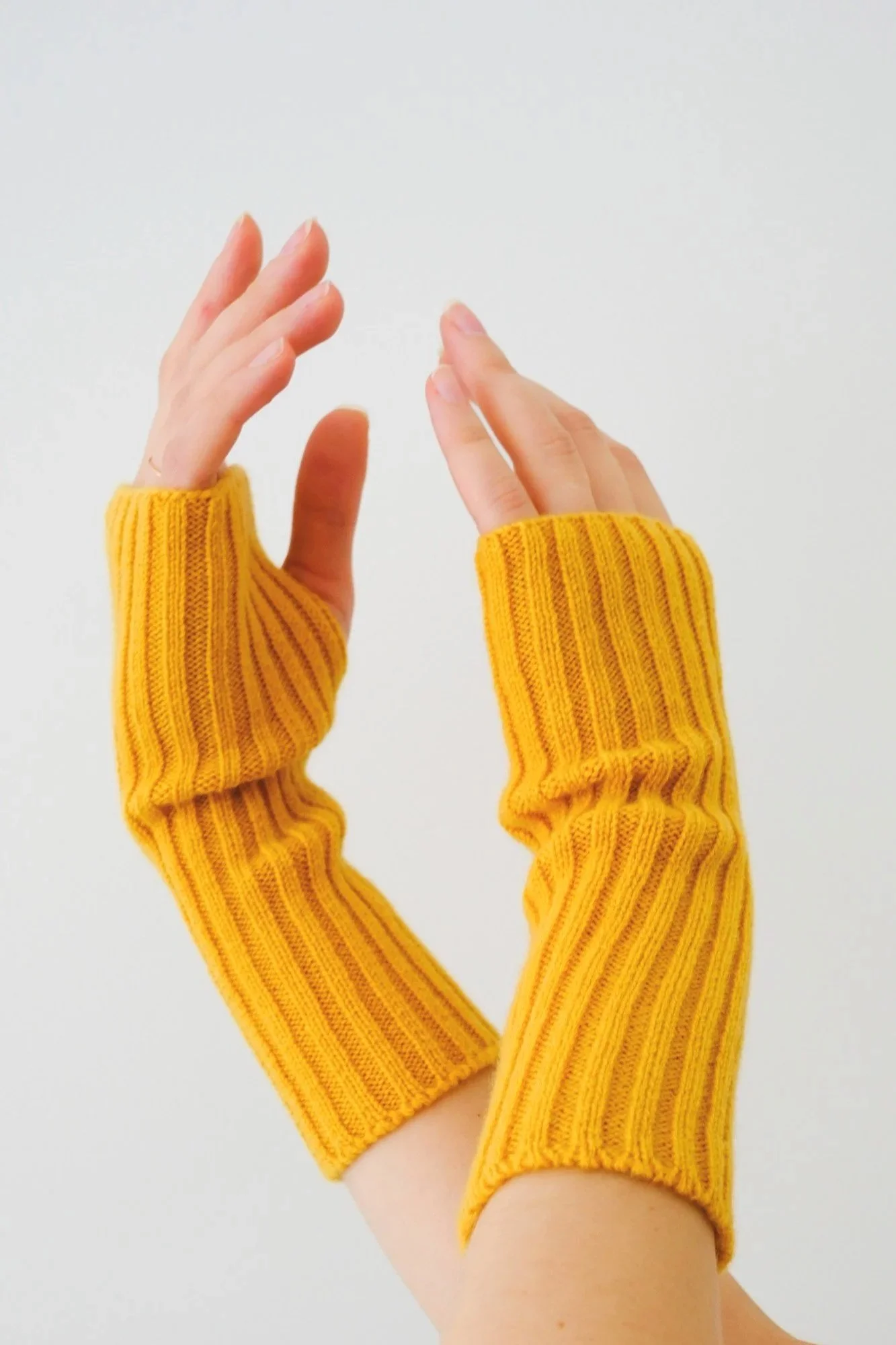 Gants côtelés sans doigts