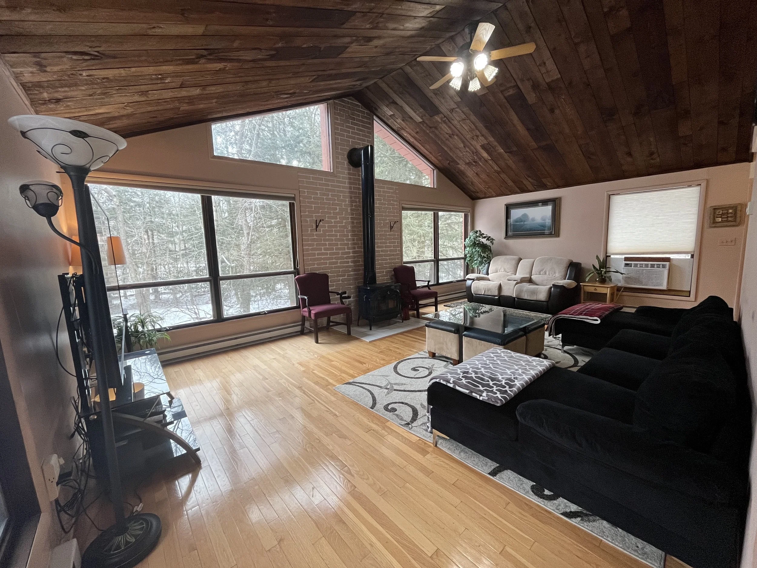 poconos vacation rental before.jpg