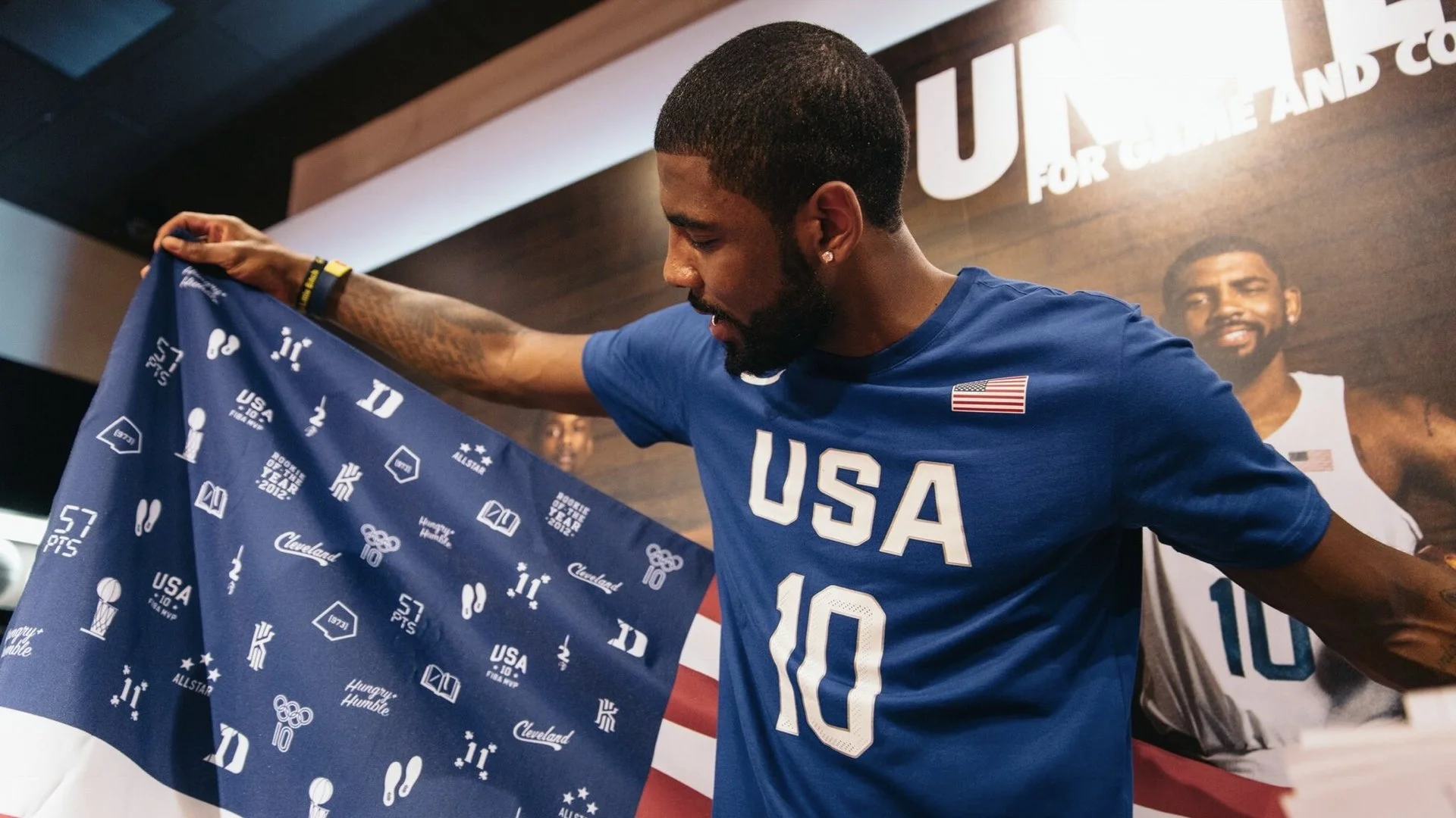 Nike, Kyrie USAB Flag