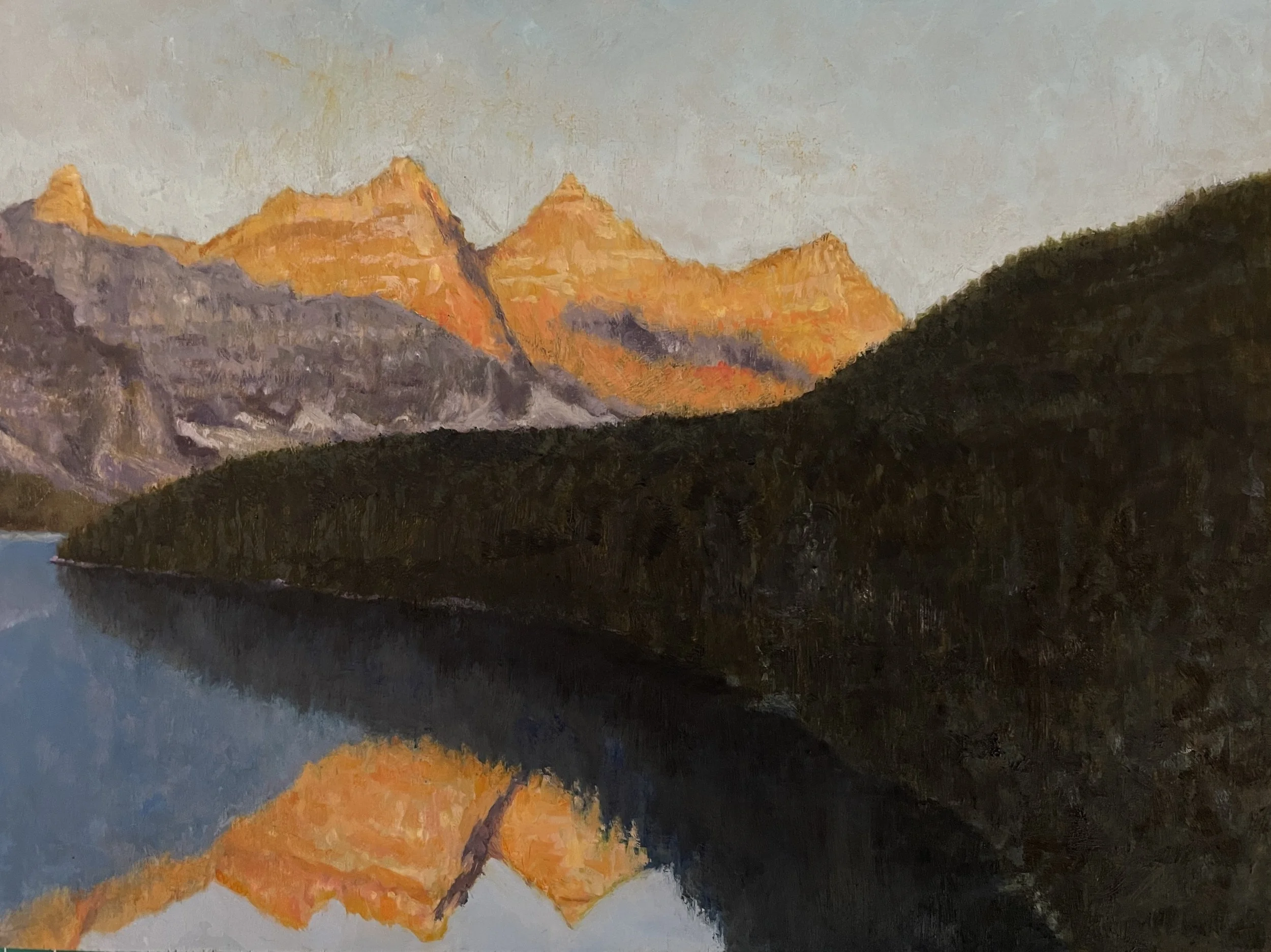 Sunrise at Lake Moraine