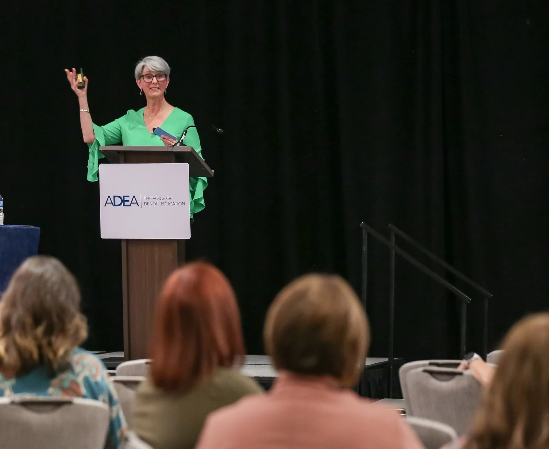 Inspiring Keynote Talks Worldwide | Renée Smith