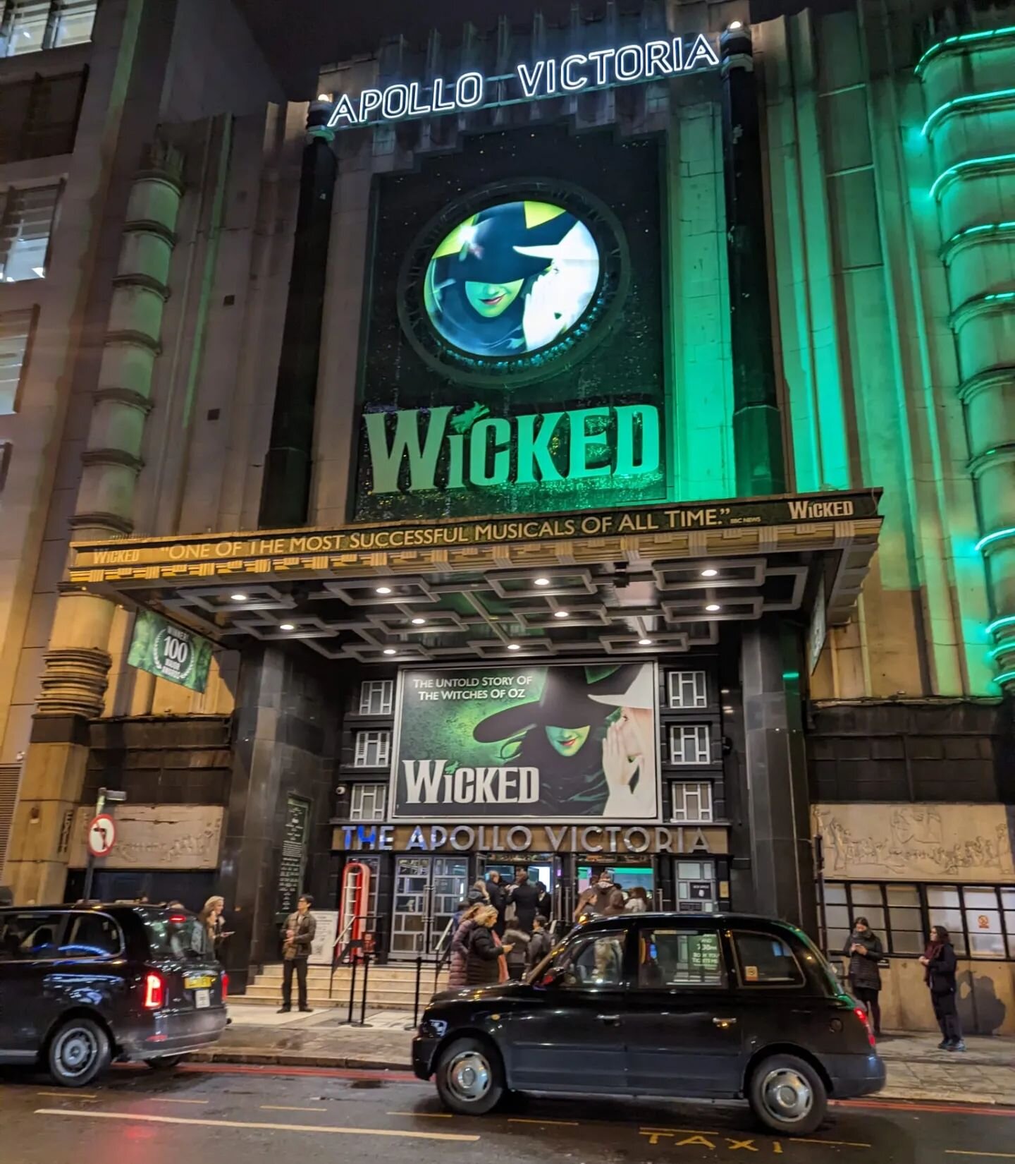 So this is where my recording adventure started - with Defying Gravity from the musical Wicked 🧙&zwj;♀️✨🎶
Currently working on my next song from Wicked - Stay tuned 😉💖
Till then: gonna enjoy these amazing artists performing 🥰

#wicked #london #r