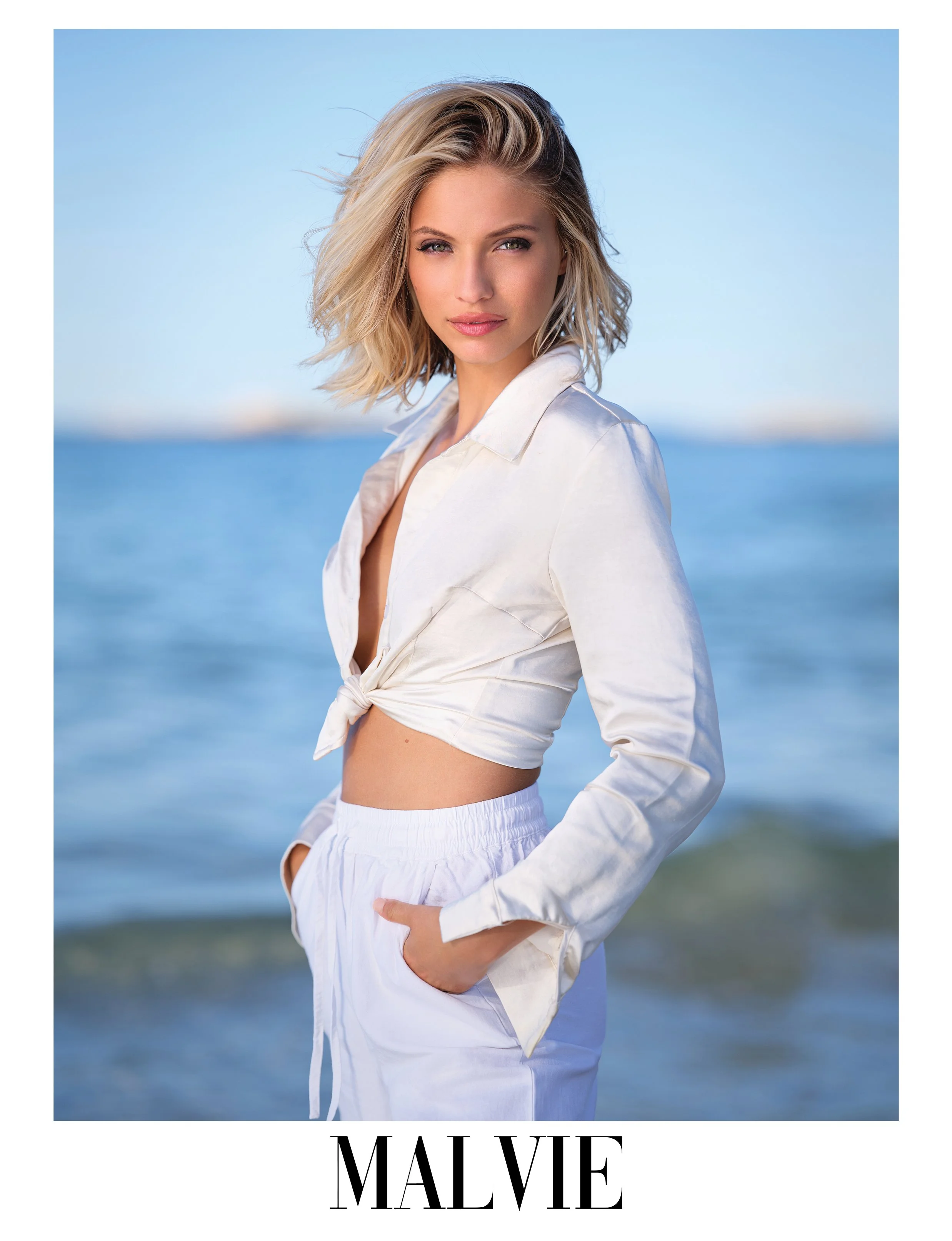 Soft Beauty At The Beach DIGITAL COVER MALVIE MAGAZINE27.jpg