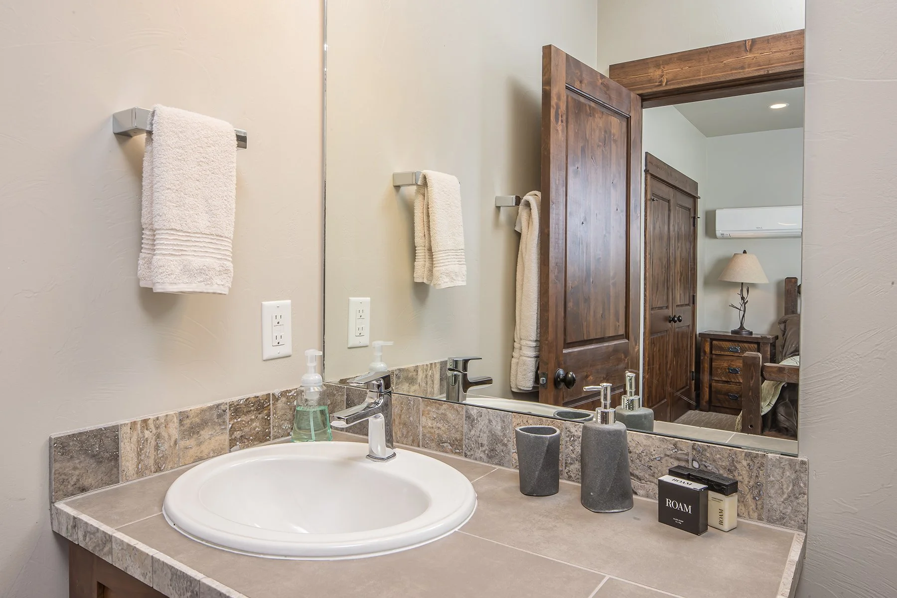 39 Upper Moose Hill-0326_DASH.jpg