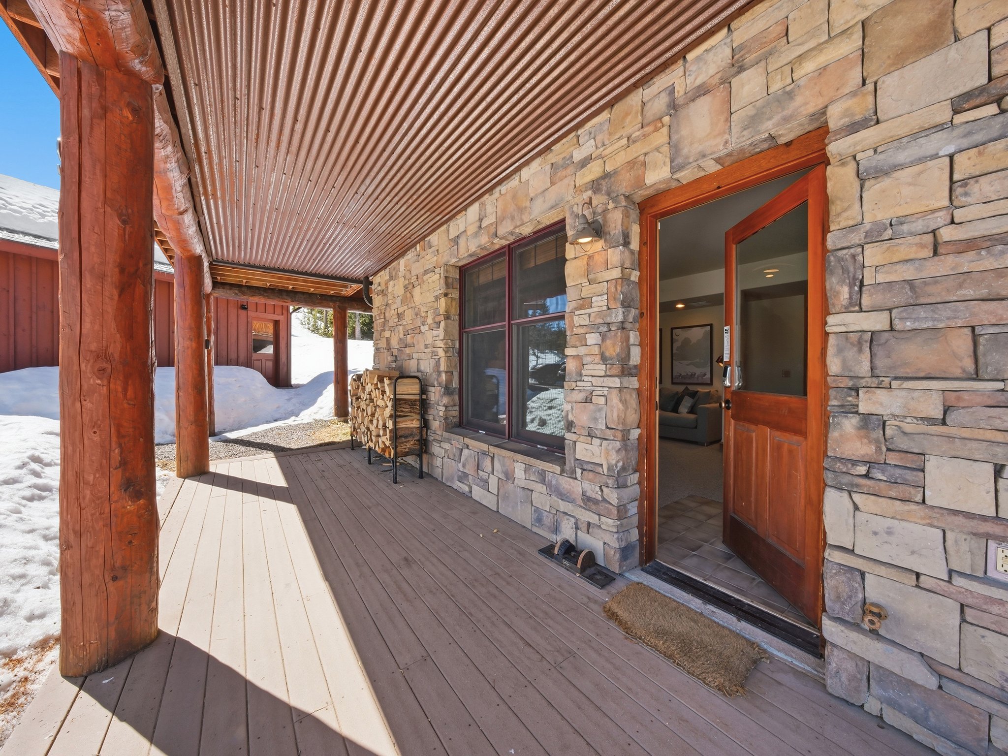 70_dsc07233 final_MLS.jpg