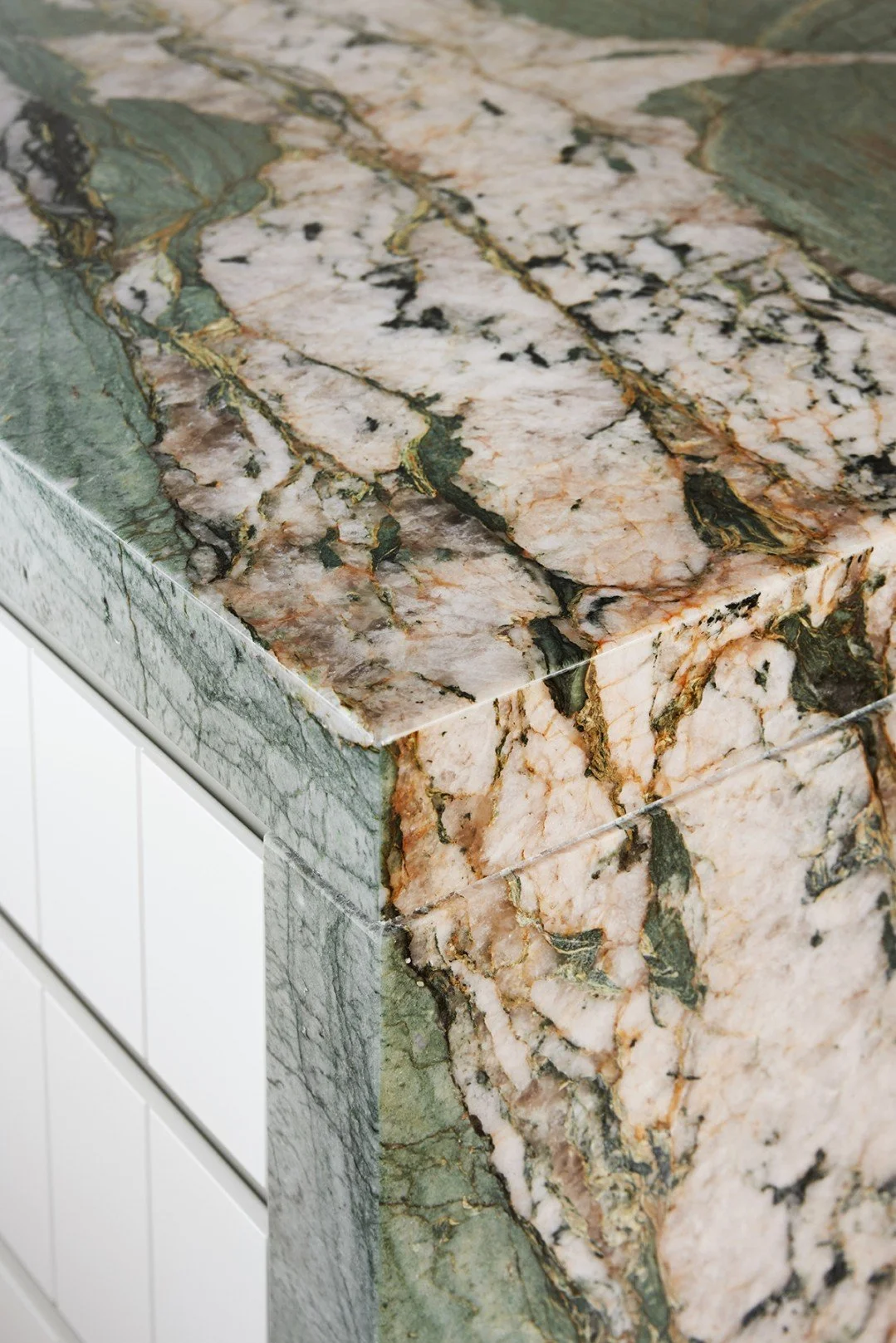 The marble slab in the kitchen of High Tide Freshwater