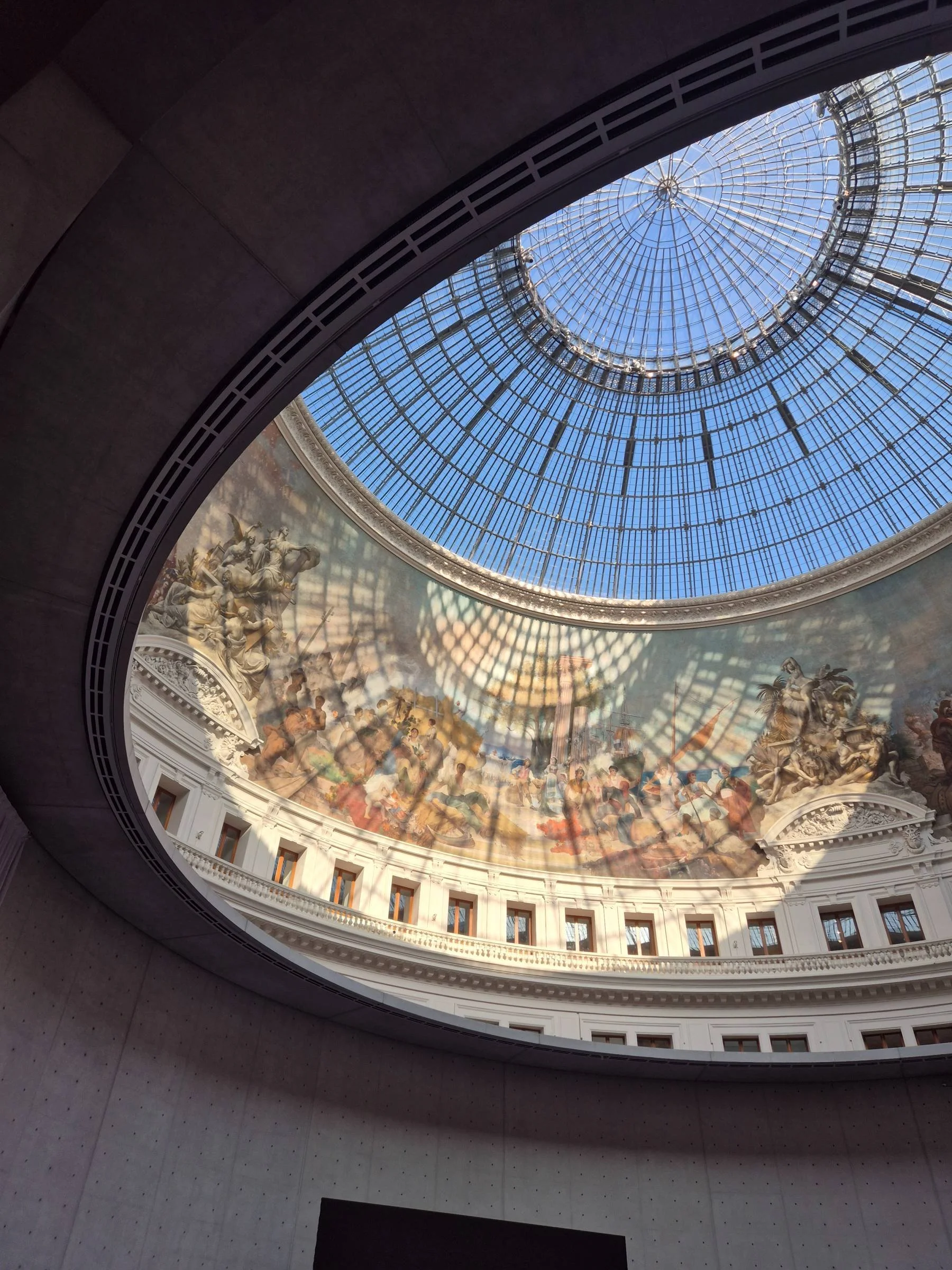 Bourse de Commerce dome, which is iteslef listed as a historical monument
