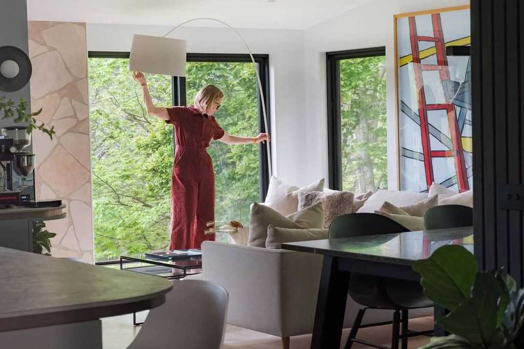 Britt adds the finishing touches to Great Alpine House.