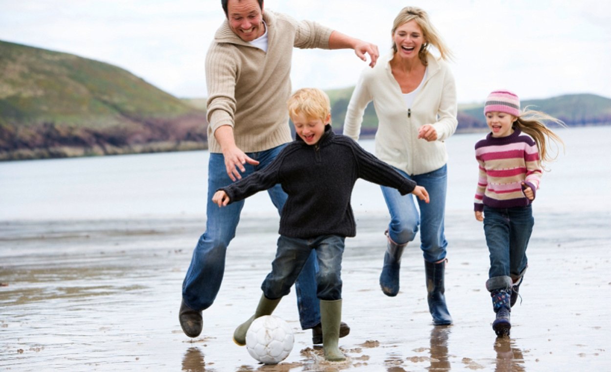 Family_beach-web.jpg