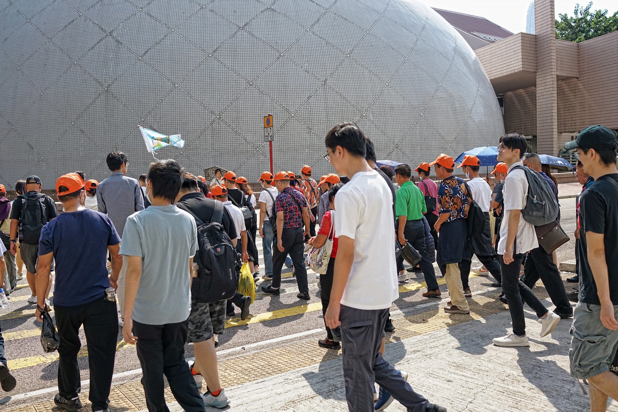 The impact of Mainland Chinese Tourists on Hong Kong