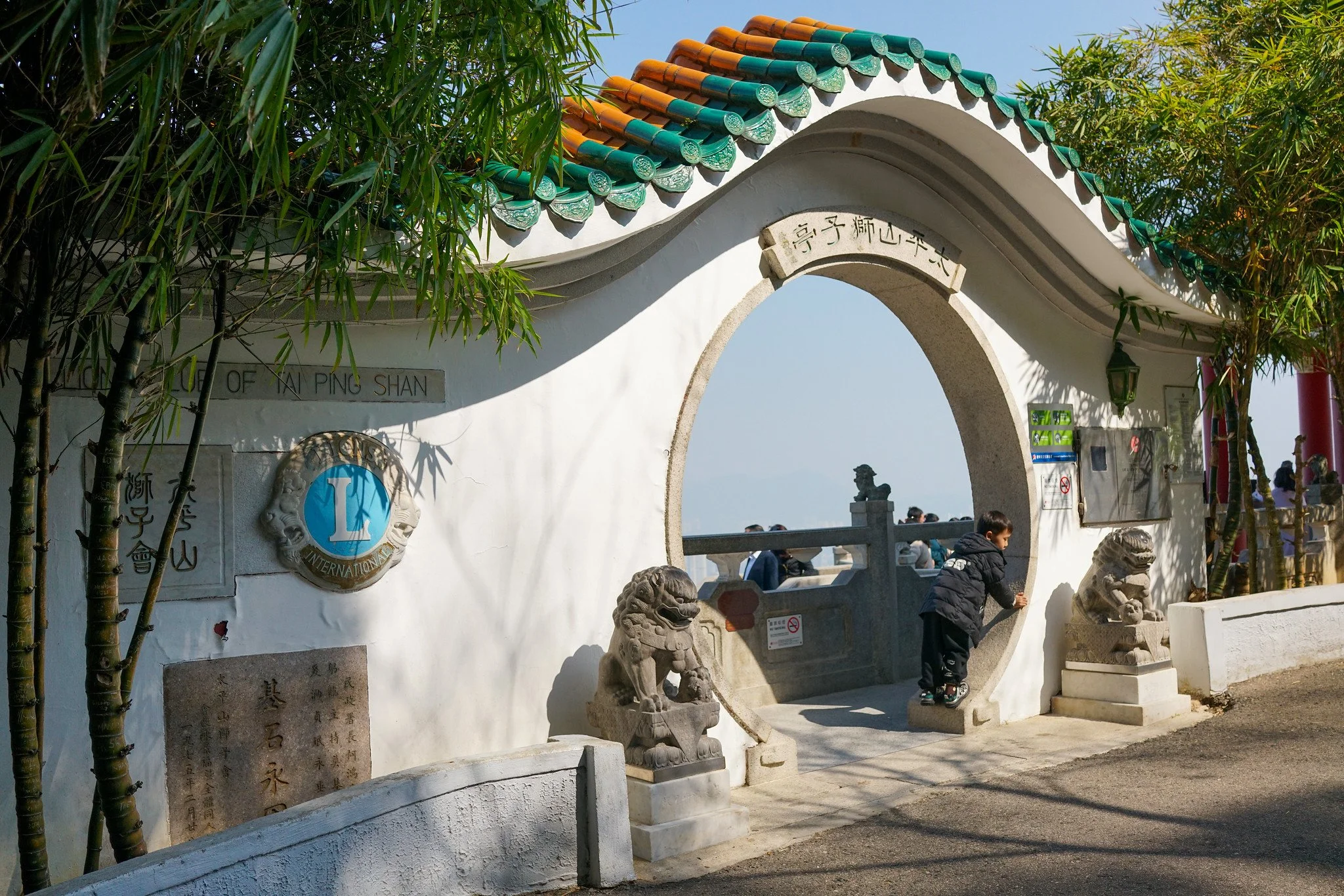 Foo Dog Statues in Hong Kong - Symbolism and meaning