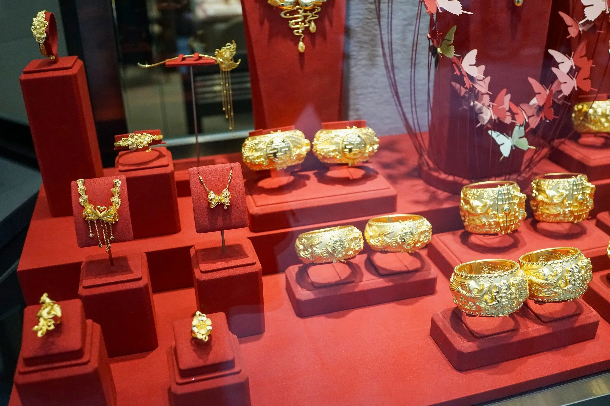 The Rise and Rise of Chow Tai Fook Jewellery Hong Kong — J3 Private ...