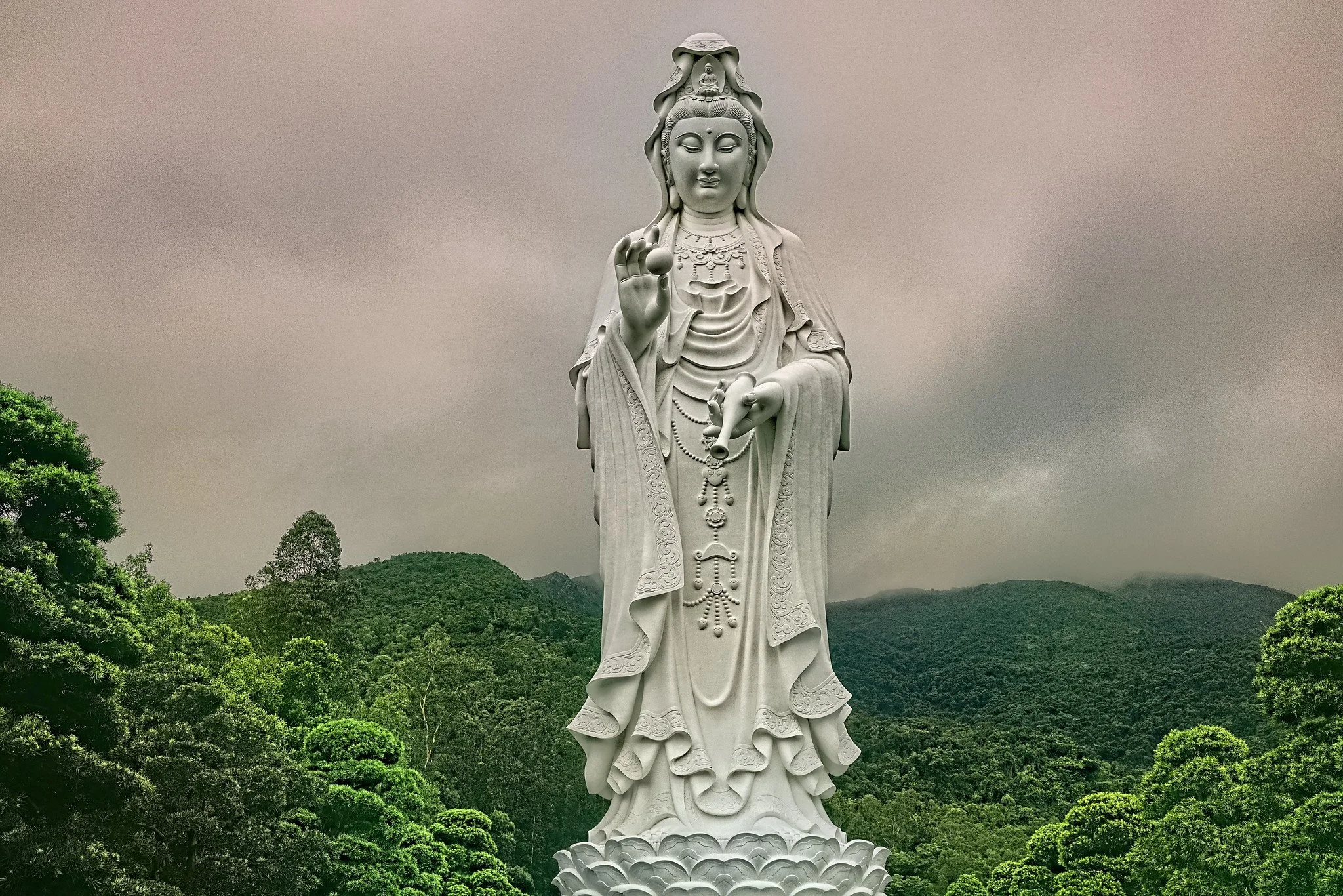 Hong Kong Religion - Tsz Shan Monastery, Beauty in Tai Po
