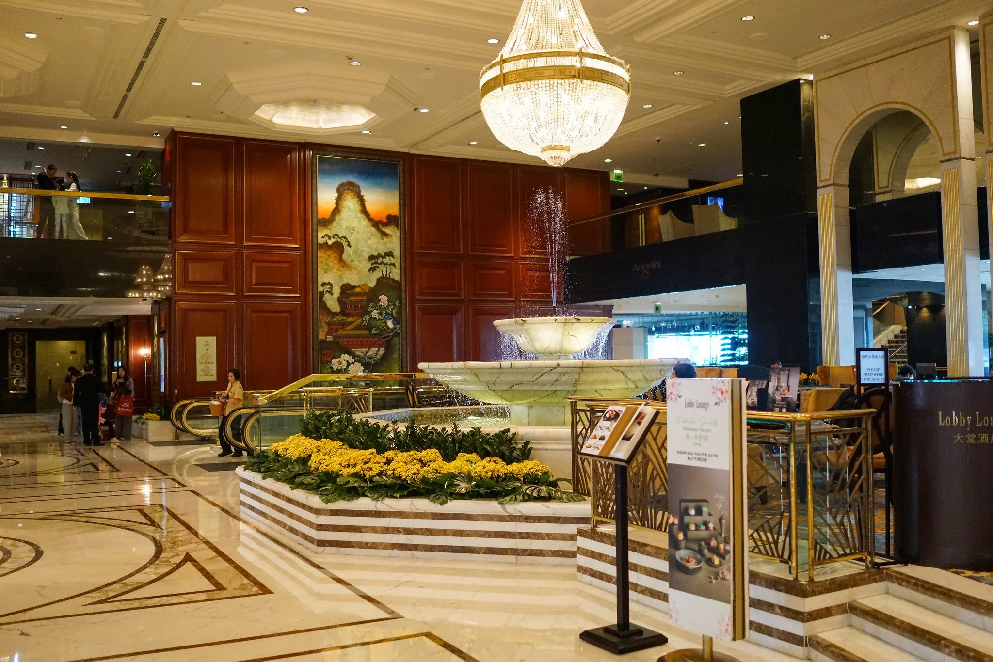10 Things you did not know about Kowloon Shangri La Hotel