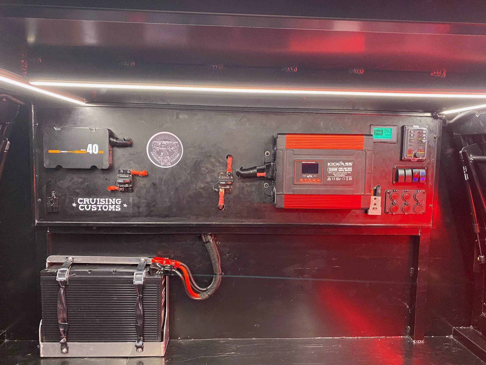 Isuzu D-Max Canopy electrical system