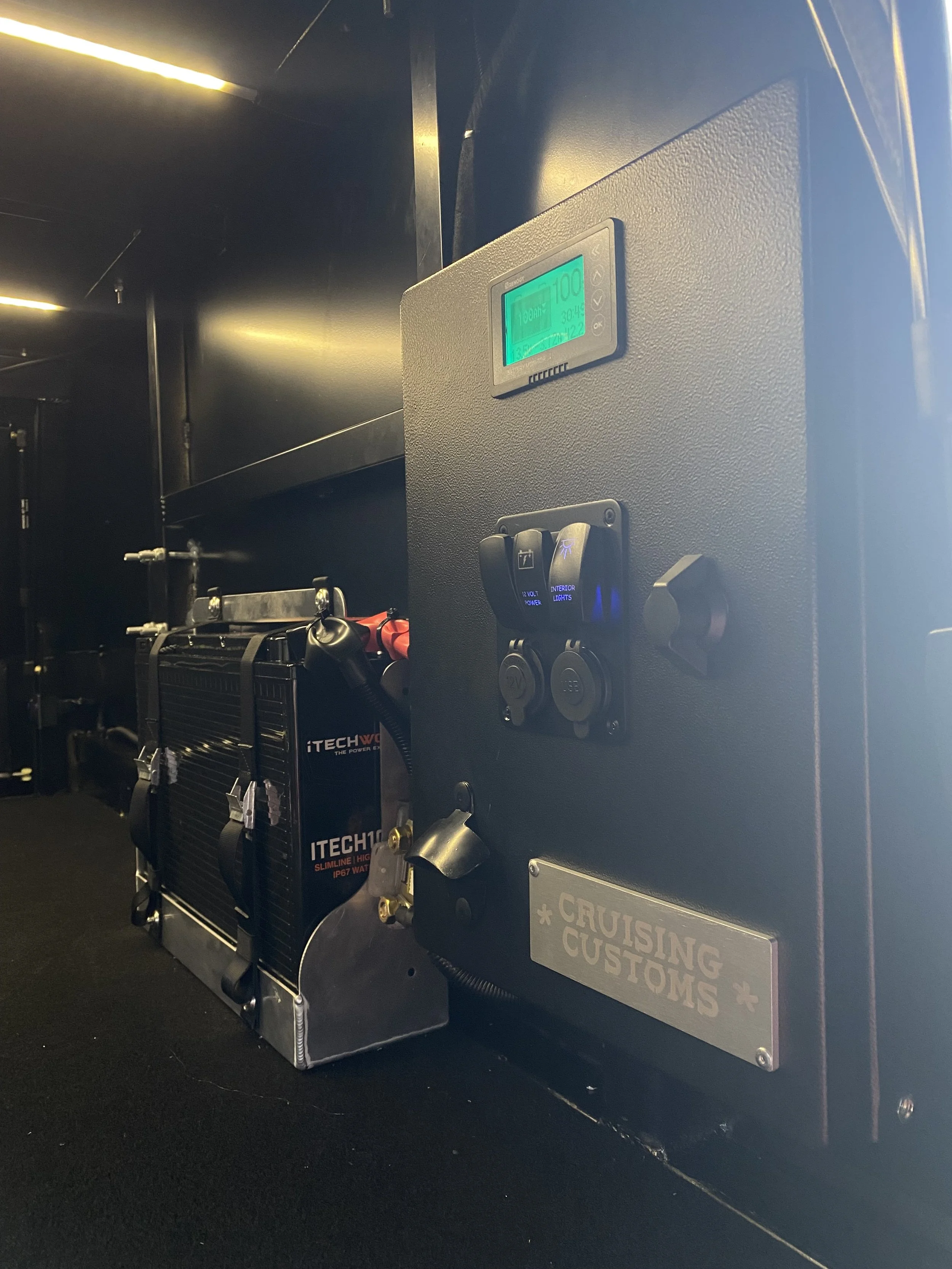 Nissan Patrol canopy electrical system with control panel