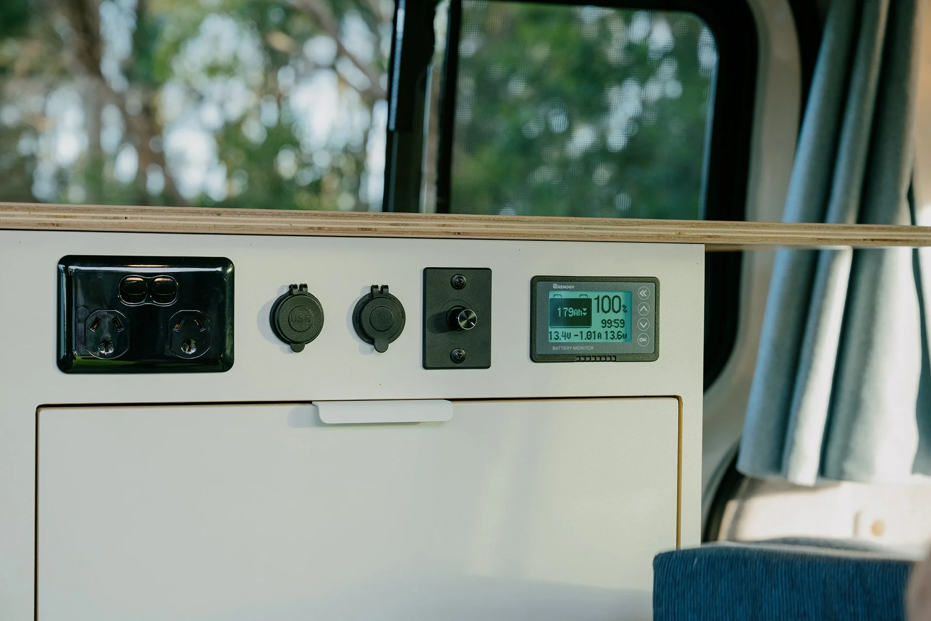 Toyota Hiace pop-top camper conversion with electrical system