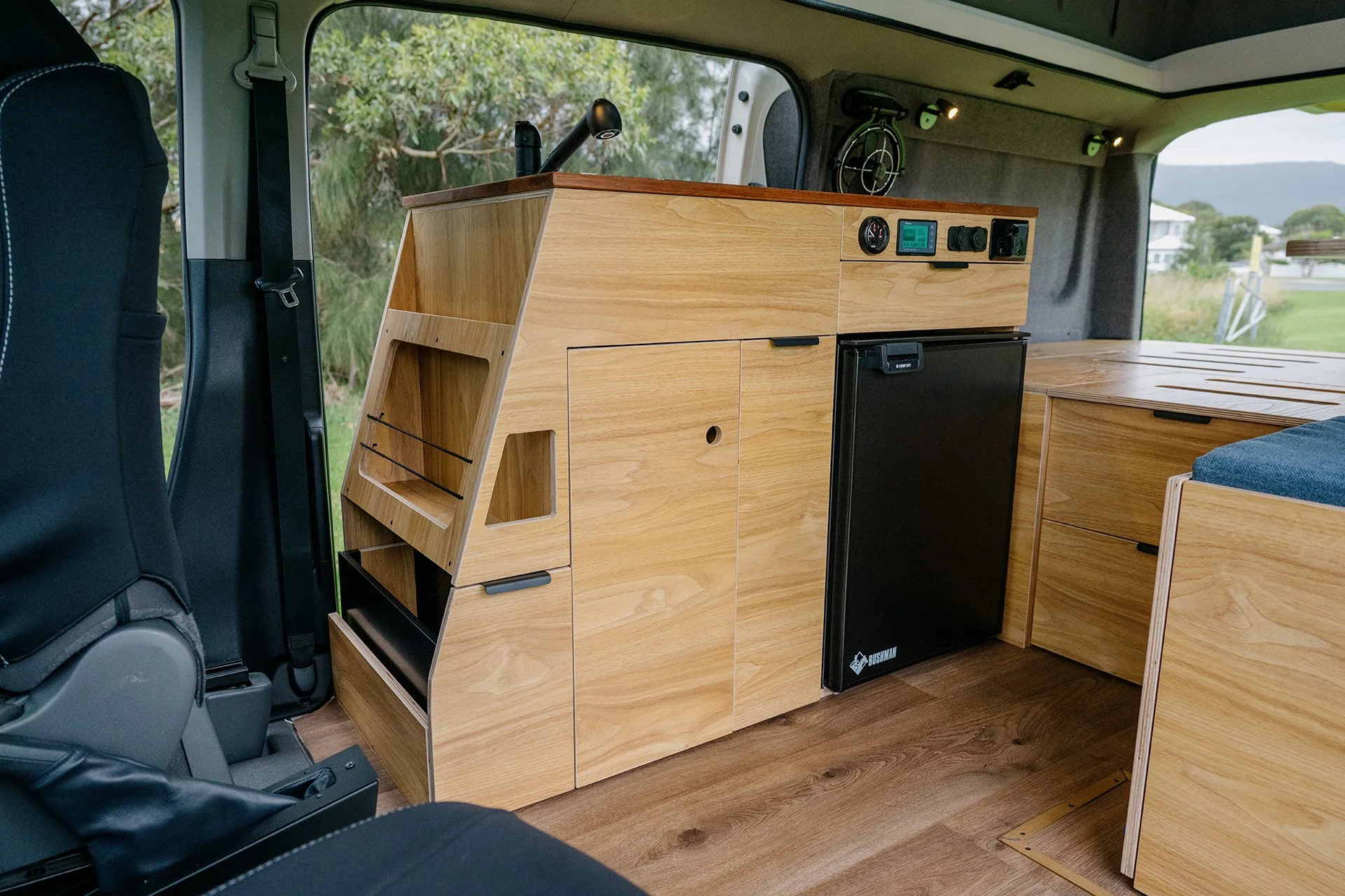 Pop-top Toyota Hiace Campervan with dual battery system