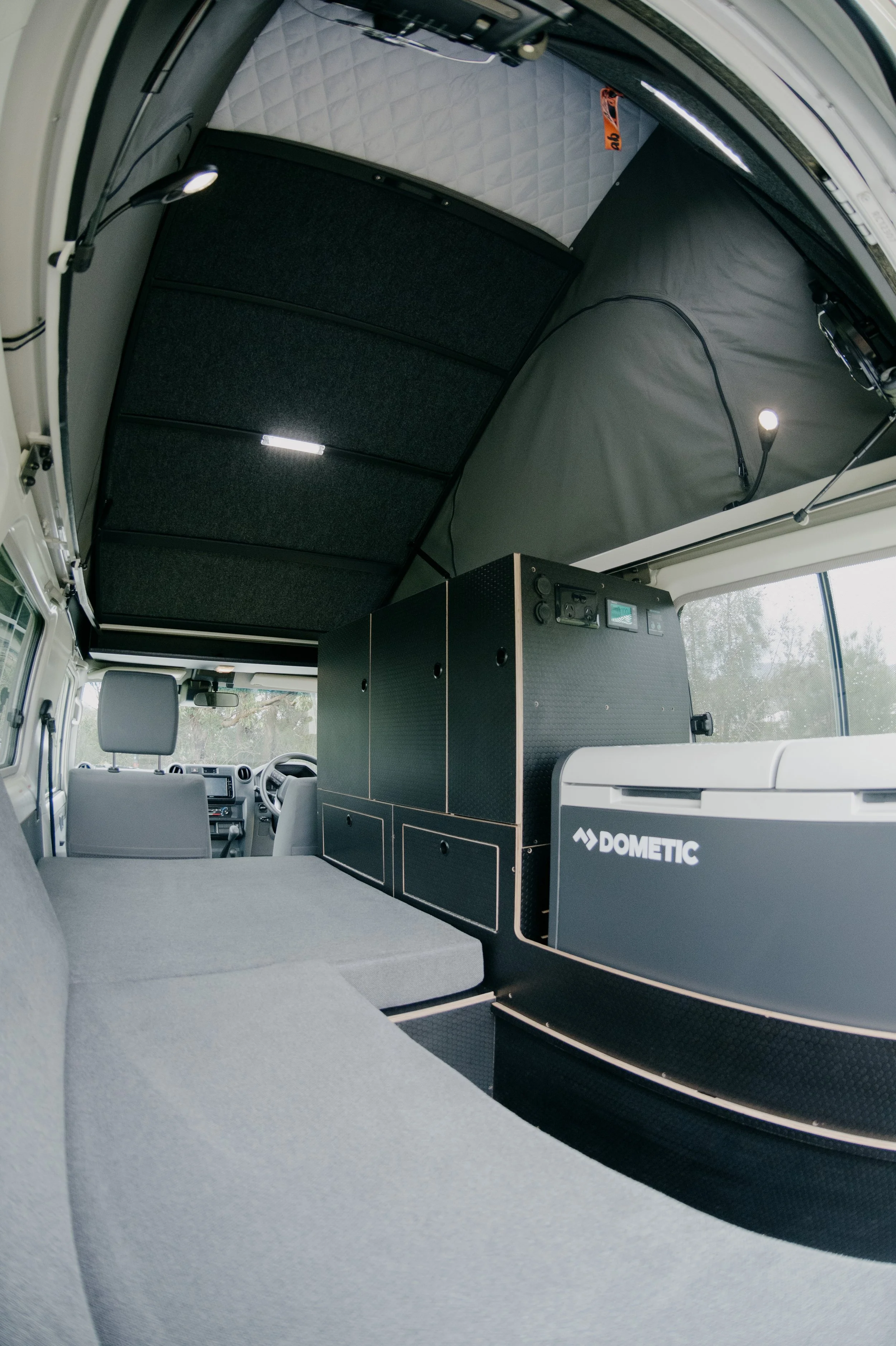 Toyota Landcruiser Troopy Dual Battery System