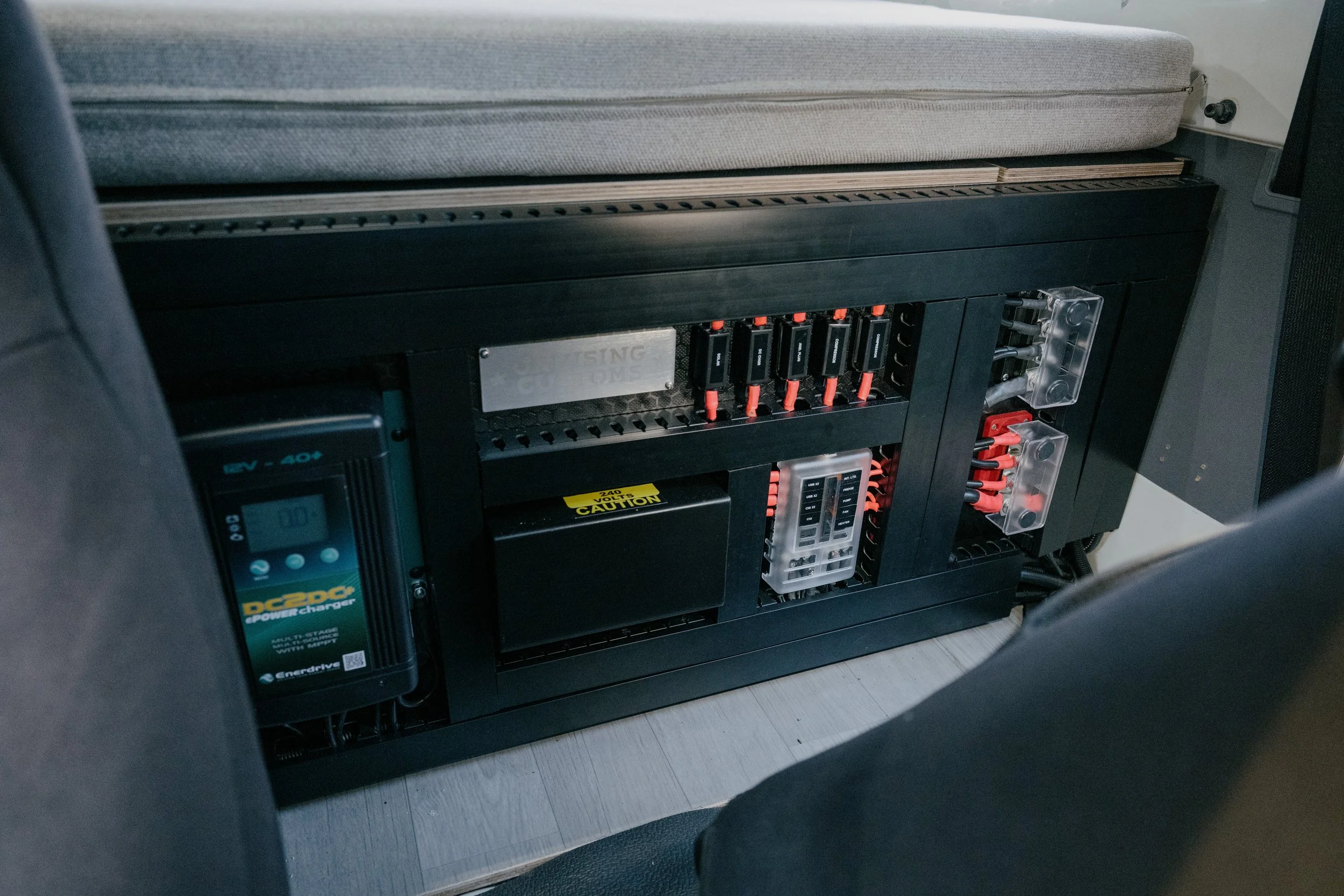 Toyota Landcruiser Troopy Dual Battery System