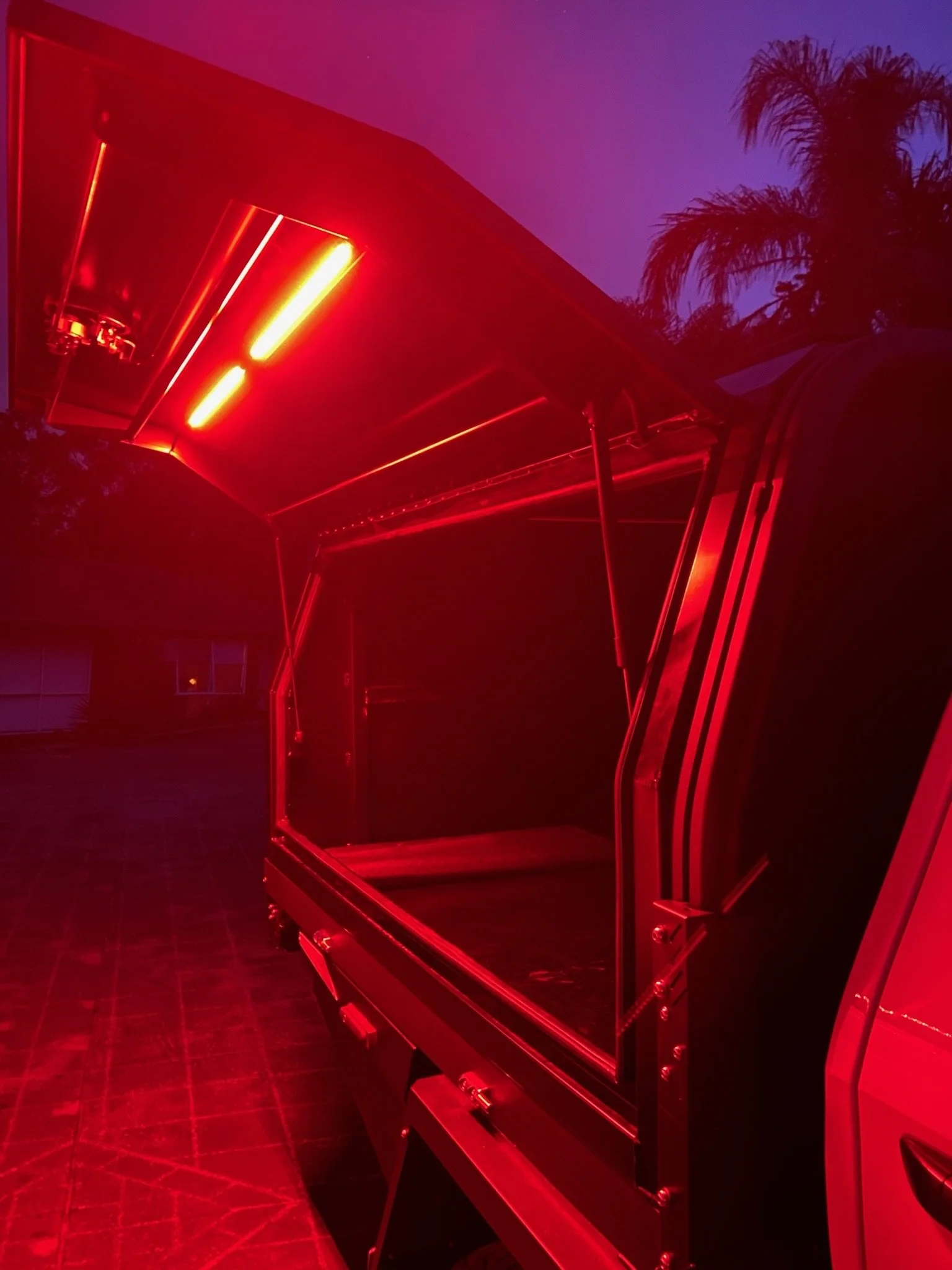 Isuzu D-Max Canopy door camping lights