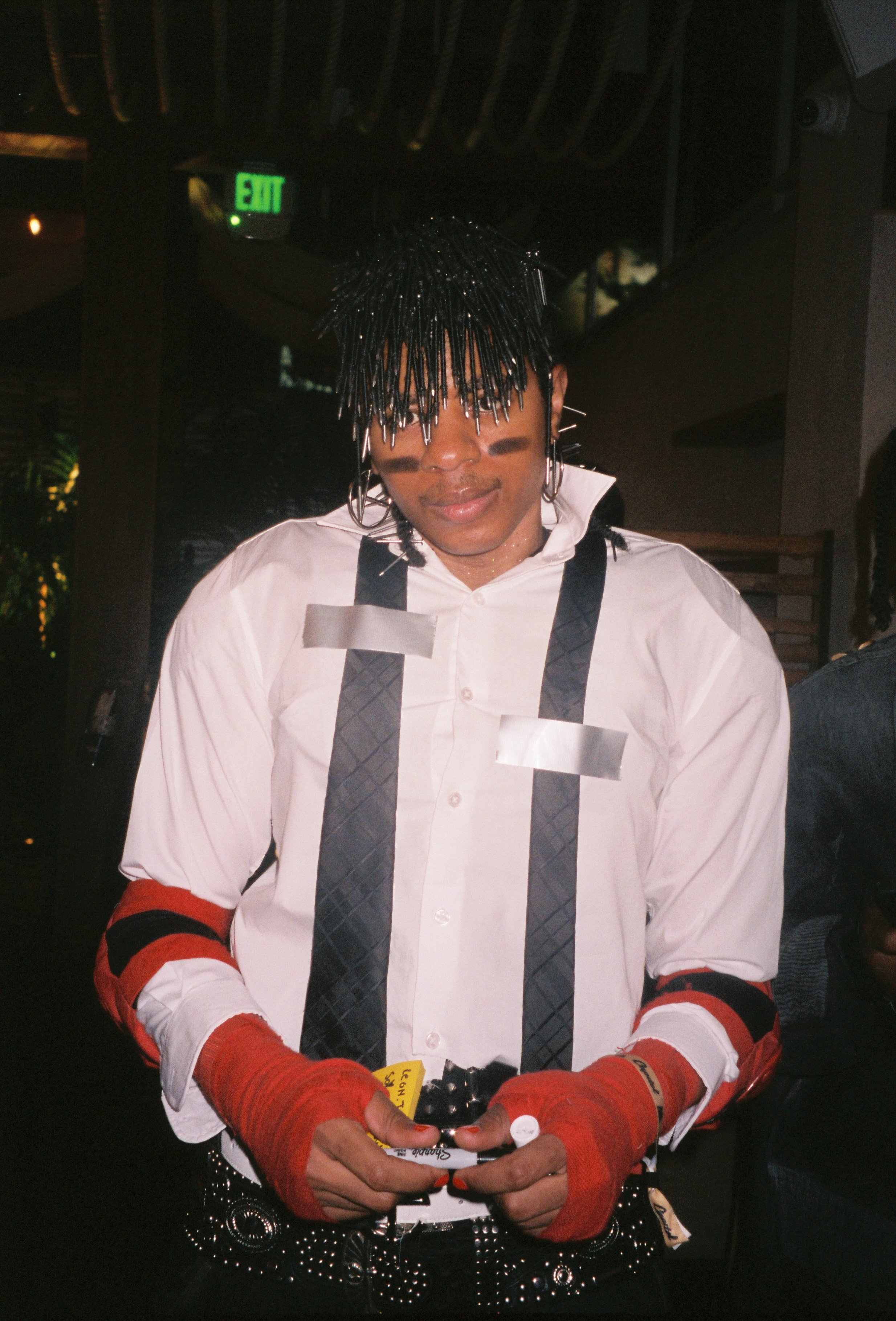 shareef_shareef-R1-015-6.jpeg
