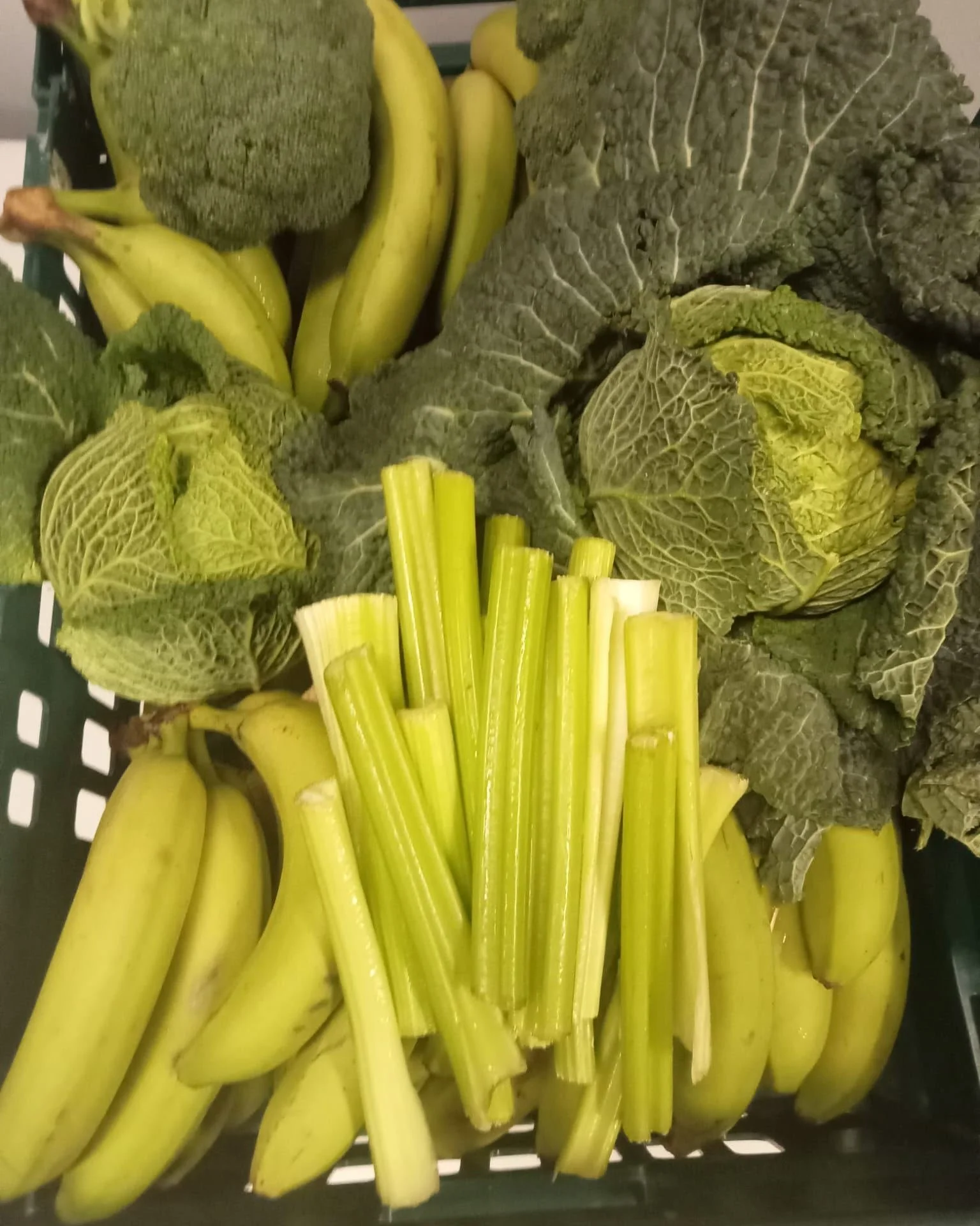 🥦 The Community Fridge is open today, stocked and ready to distribute! 💚

Today we have:
Bread, bananas, baby food, vegetables, and lots more!

What&rsquo;s available changes day to day depending on what we get from FareShare and local food busines