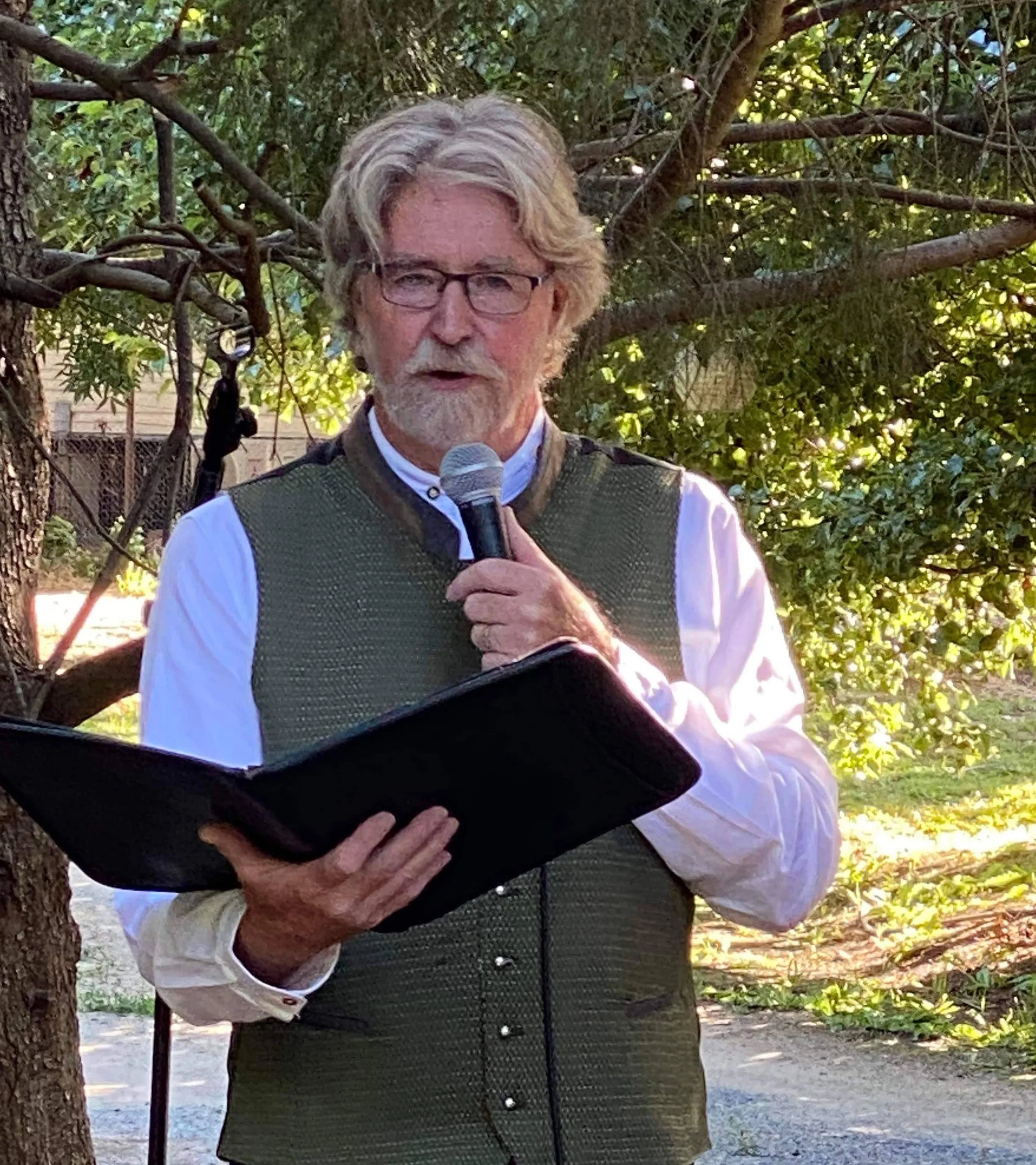 Greg Garden Head folder.JPG