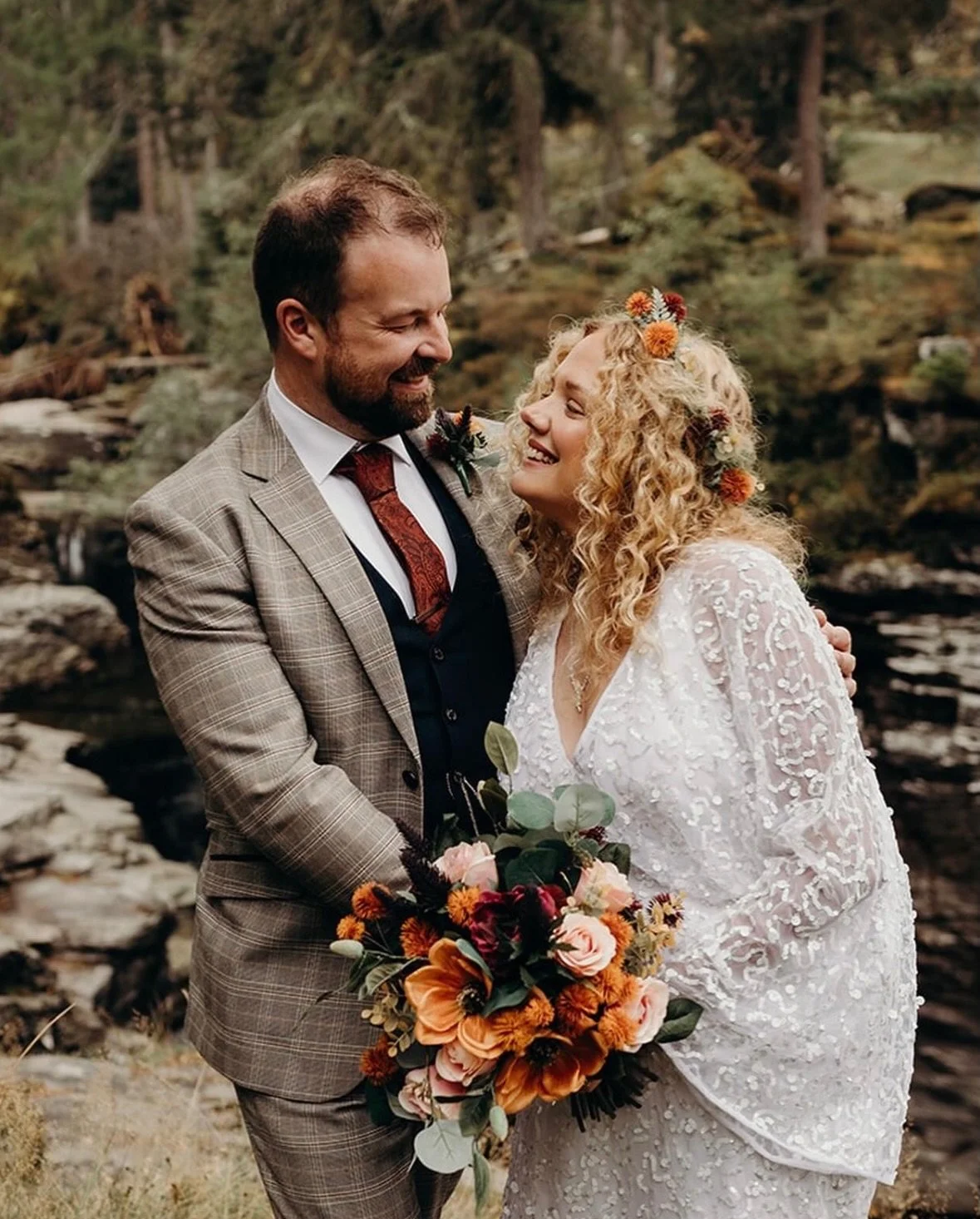🤍 Jenna &amp; Lee 🤍

It means so much when a couple stays in touch&mdash;we truly grow so fond of our couples, especially when we&rsquo;ve had the honor of being their witnesses. Jenna and Lee were such a joy to spend their special day with, a day 