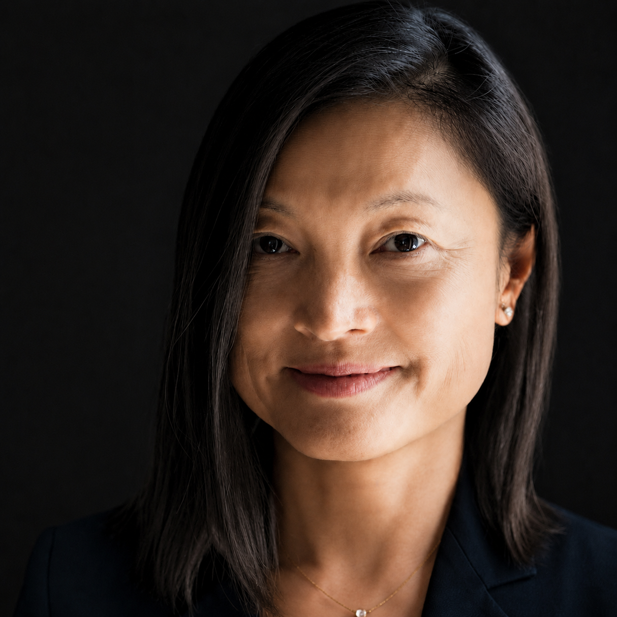 Portrait of Ifen C. Gyselinck, executive coach, team coach and coach supervisor at Arc Vitality Collective.