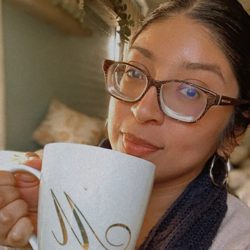 Latina homeschool mom