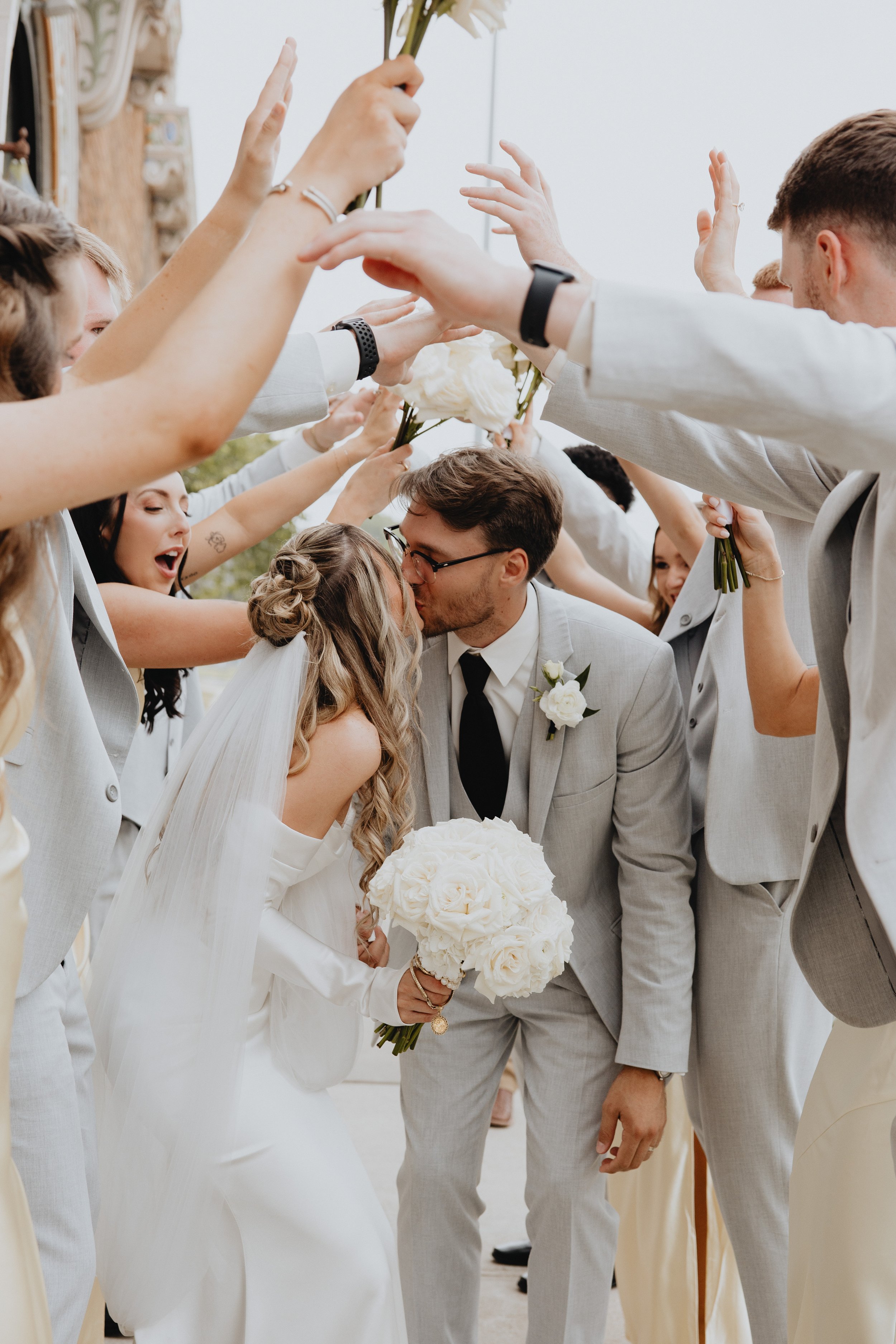 Kansas City Wedding Couple & Wedding Party