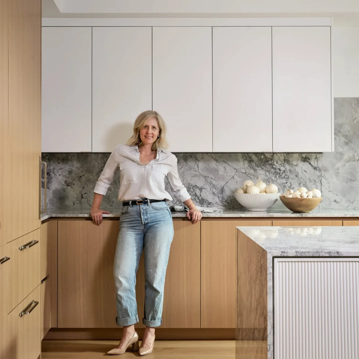 Let's put our hands together for this wonderful lady. Not only is she an amazing designer, amazing business owner, and an amazing mom, she brings joy to everyday life. Happy Birthday to the one and only Linnea .