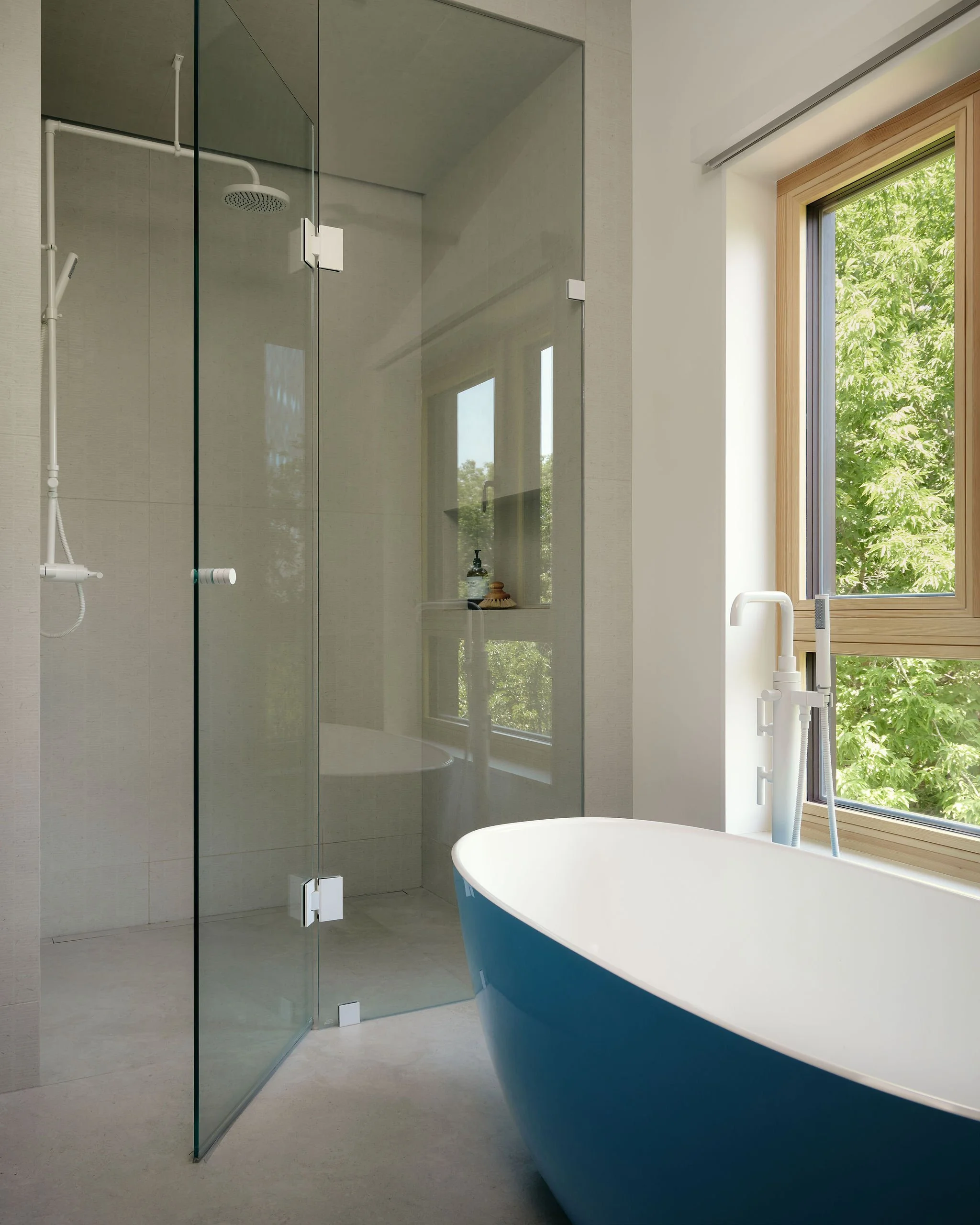 17 prefab-passive-house Ensuite Shower White Fixtures.jpeg