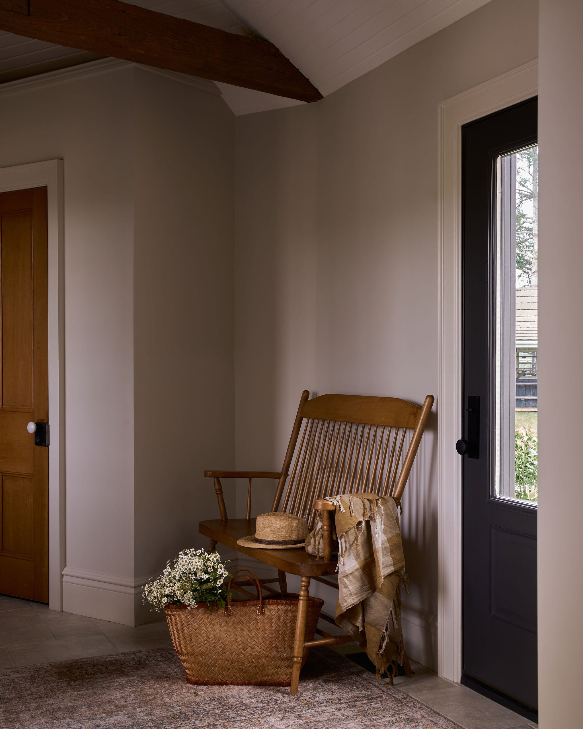 17 Modern Farmhouse Side Entrance Glass Door.jpg