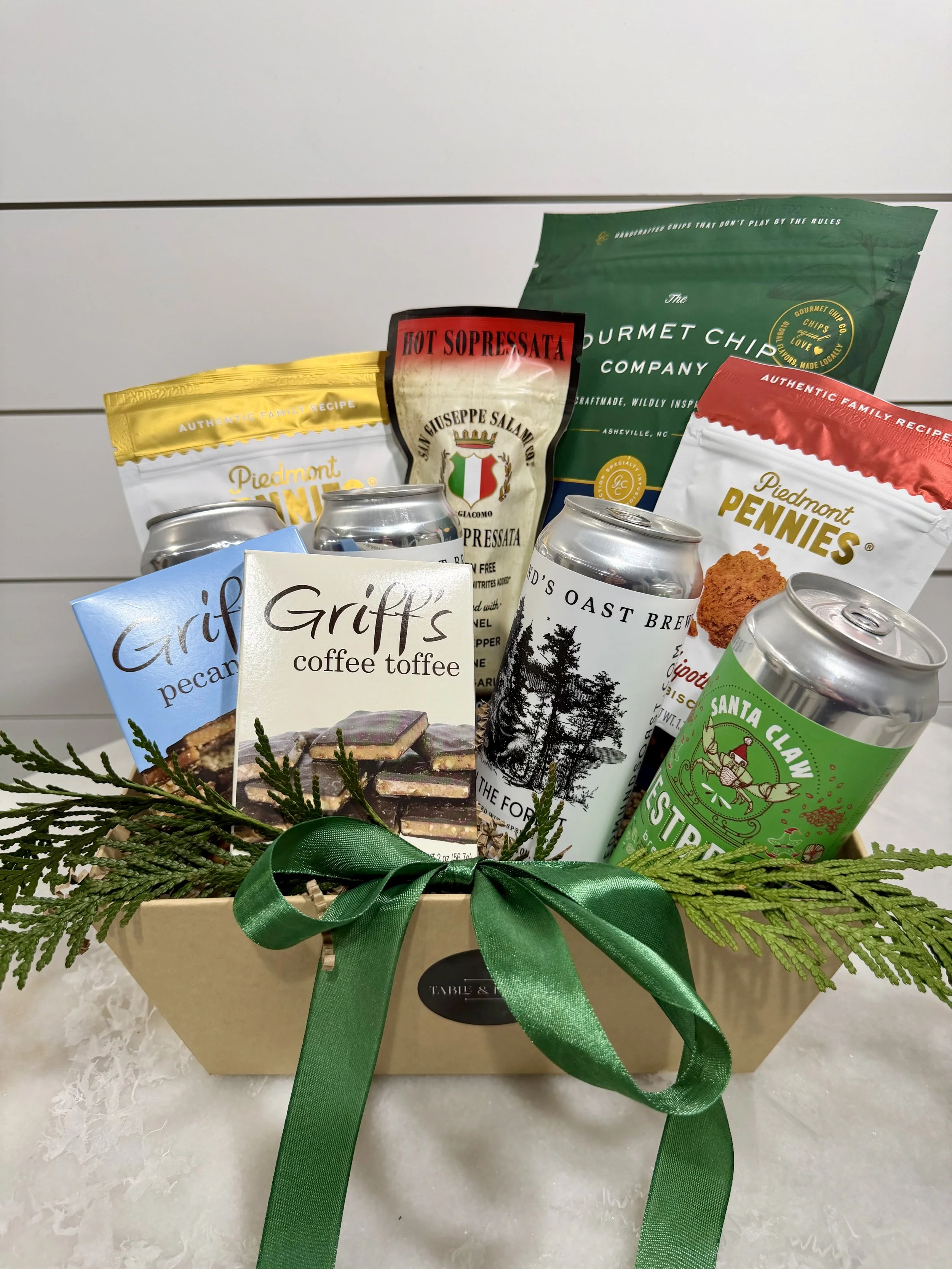 A Carolina Craft Collection Gift Set