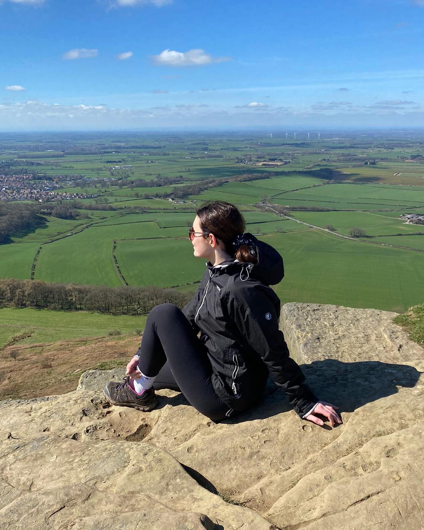 Im backk👏 After a week in Yorkshire Im home❤️ 

My weekly Sunday meditation class in the wellbeing centre will be back NEXT SUNDAY 16th APRIL📣 7:15-8:15pm

You can now book on my website to join all 3 x classes in April for a reduced price of &poun