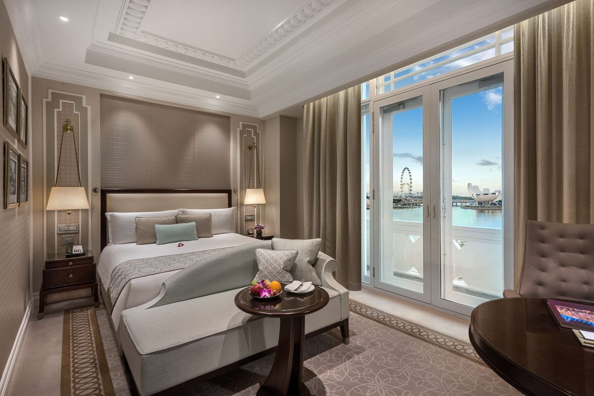 SIN-Fullerton-Bedroom Bay View.jpeg