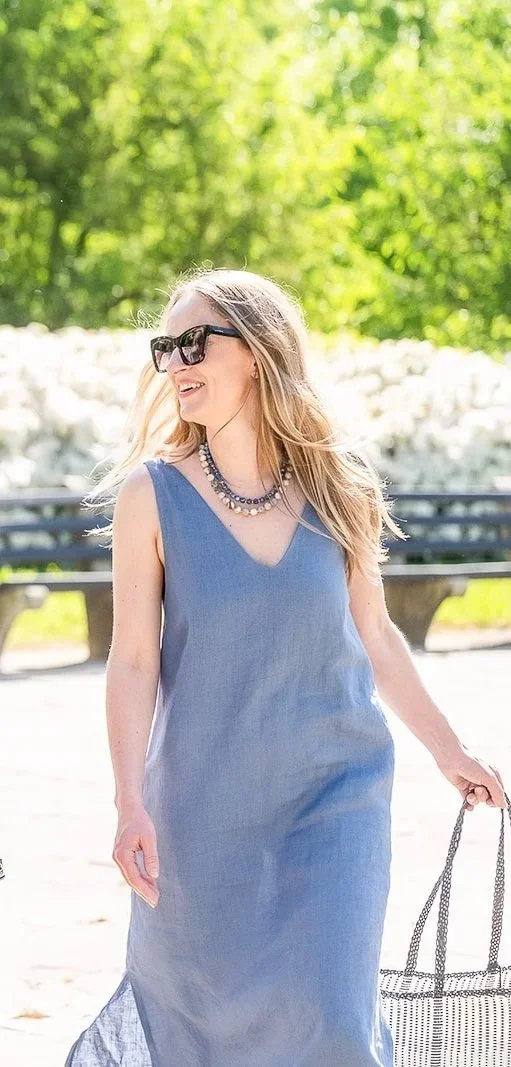 Sleevelss mid lenght linen dress