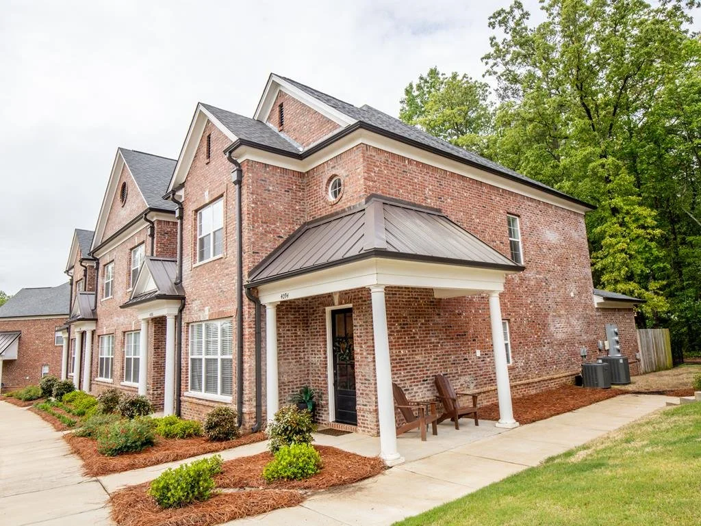 Featured Listing, Cable, Hardwood Floors, Blinds, Pantry, Security System, Walk-in Closet(s), Ceramic Tile Floors, Solid Surface Countertops, Ceiling Fan(s), Pull Down Stairs, Main Level Bedroom, Sprinkler System-Yard, Underground Utilities, Other-Se