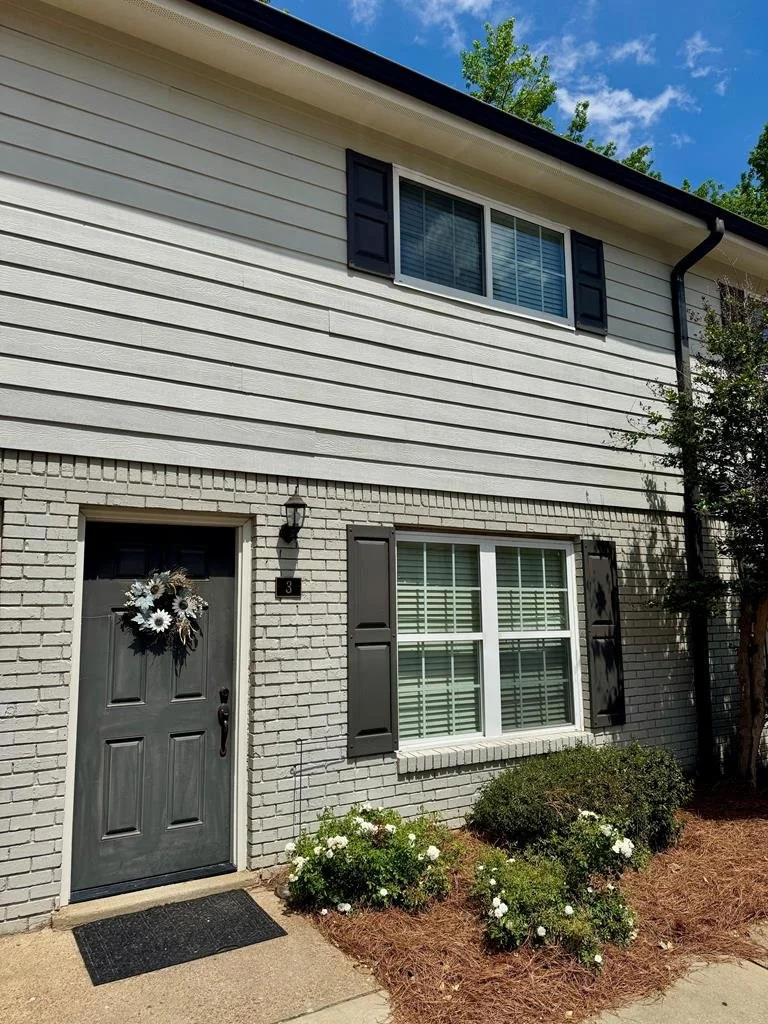 Featured Listing, 