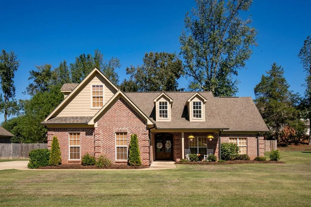 Featured Listing, Taylor, MS, Big Yard