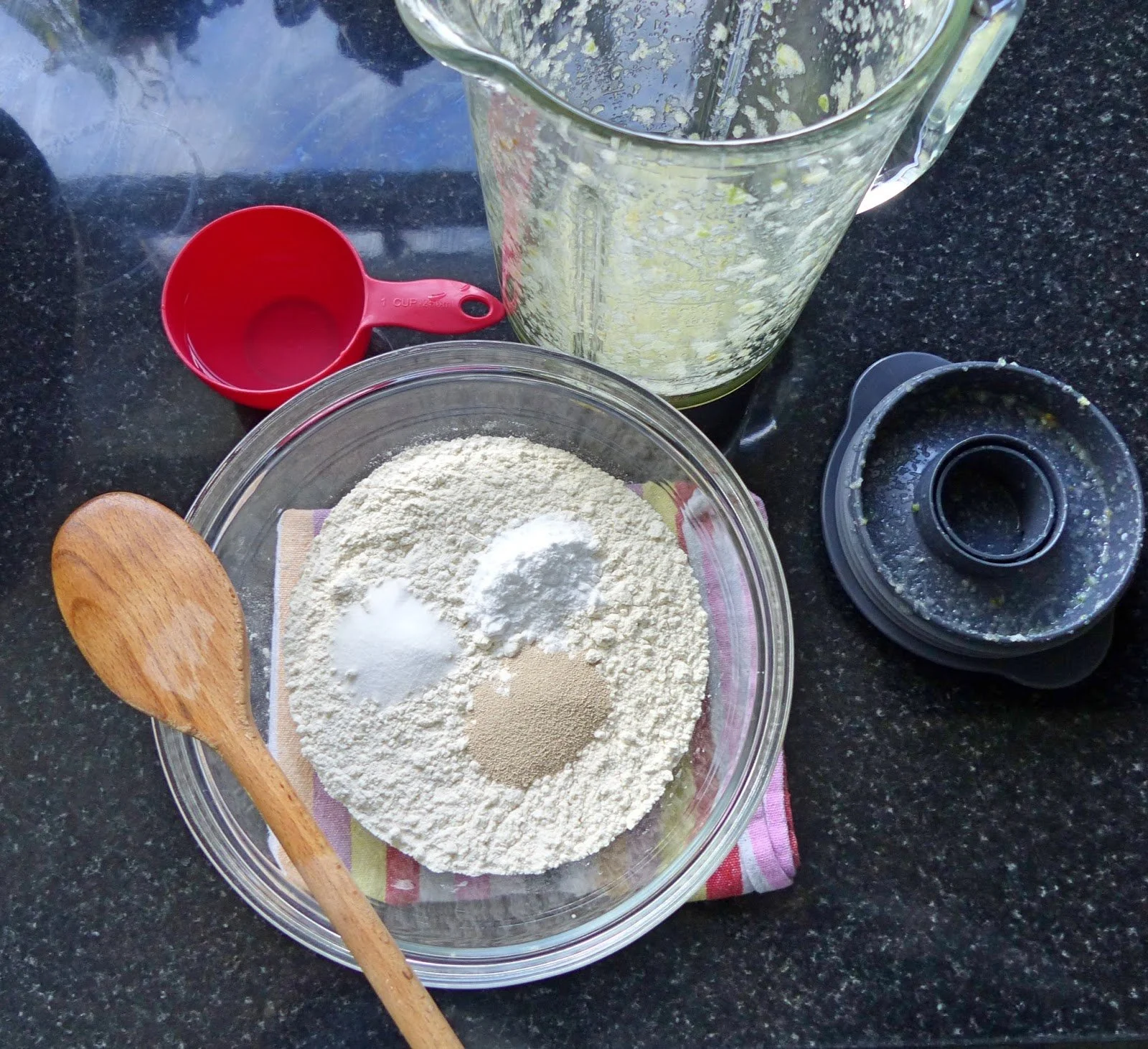 INGREDIENTS2_Fotor.jpg