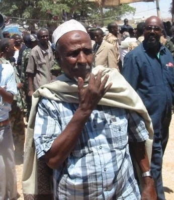 Somali poet Hadrawi attending a garaad’s coronation in 2006