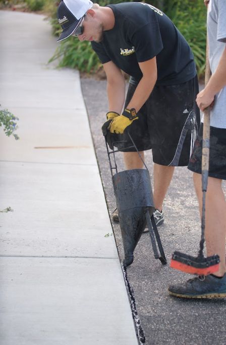 Broken pavement edges repairing