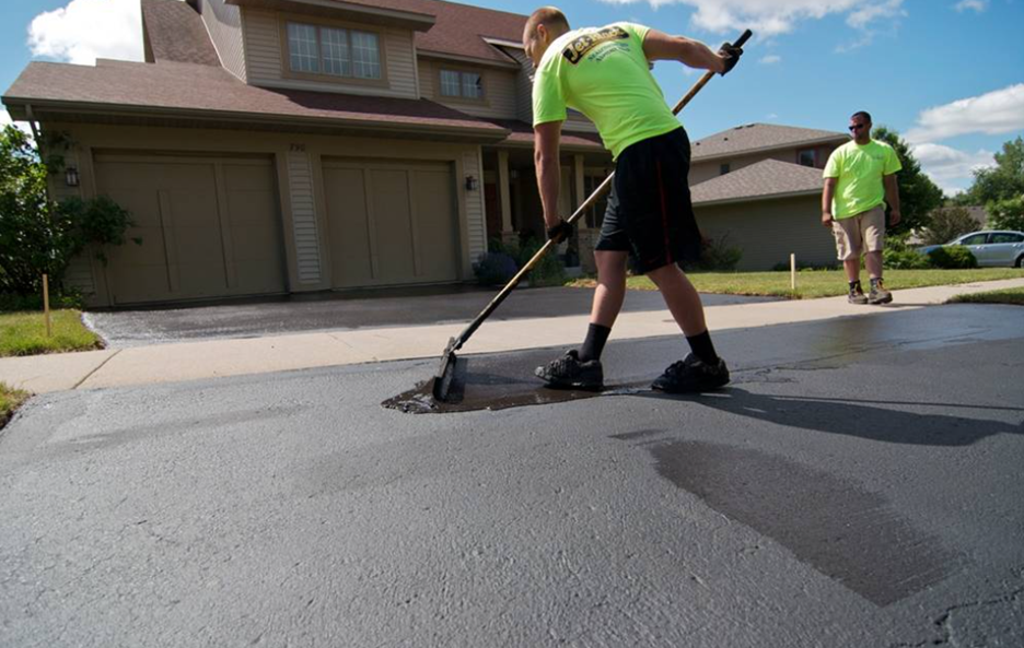 pavement crack sealing