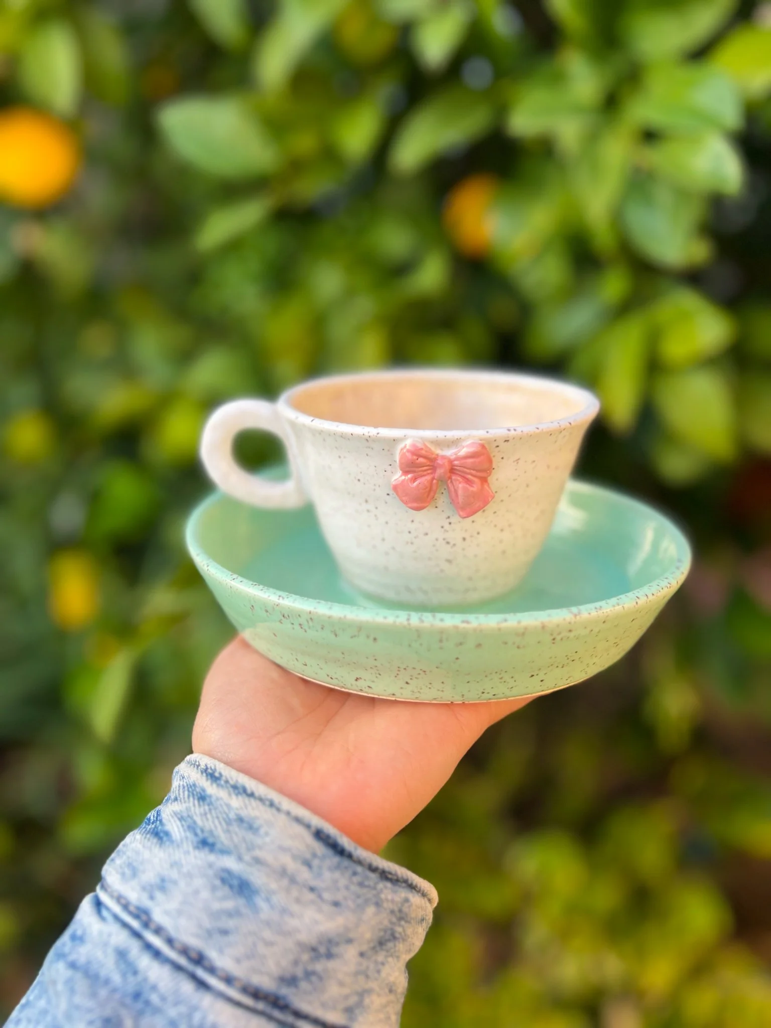 Mint C (teacup, pink bow)